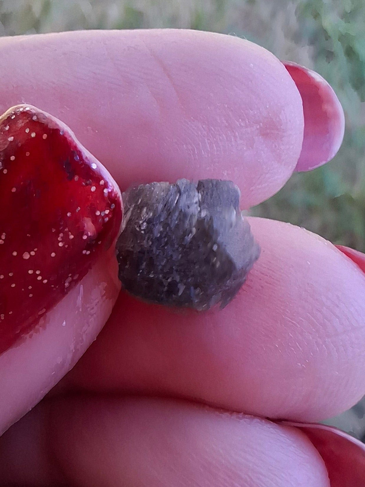 Moldavite Piece, 0.59g, Tektite (Ref: 1472)