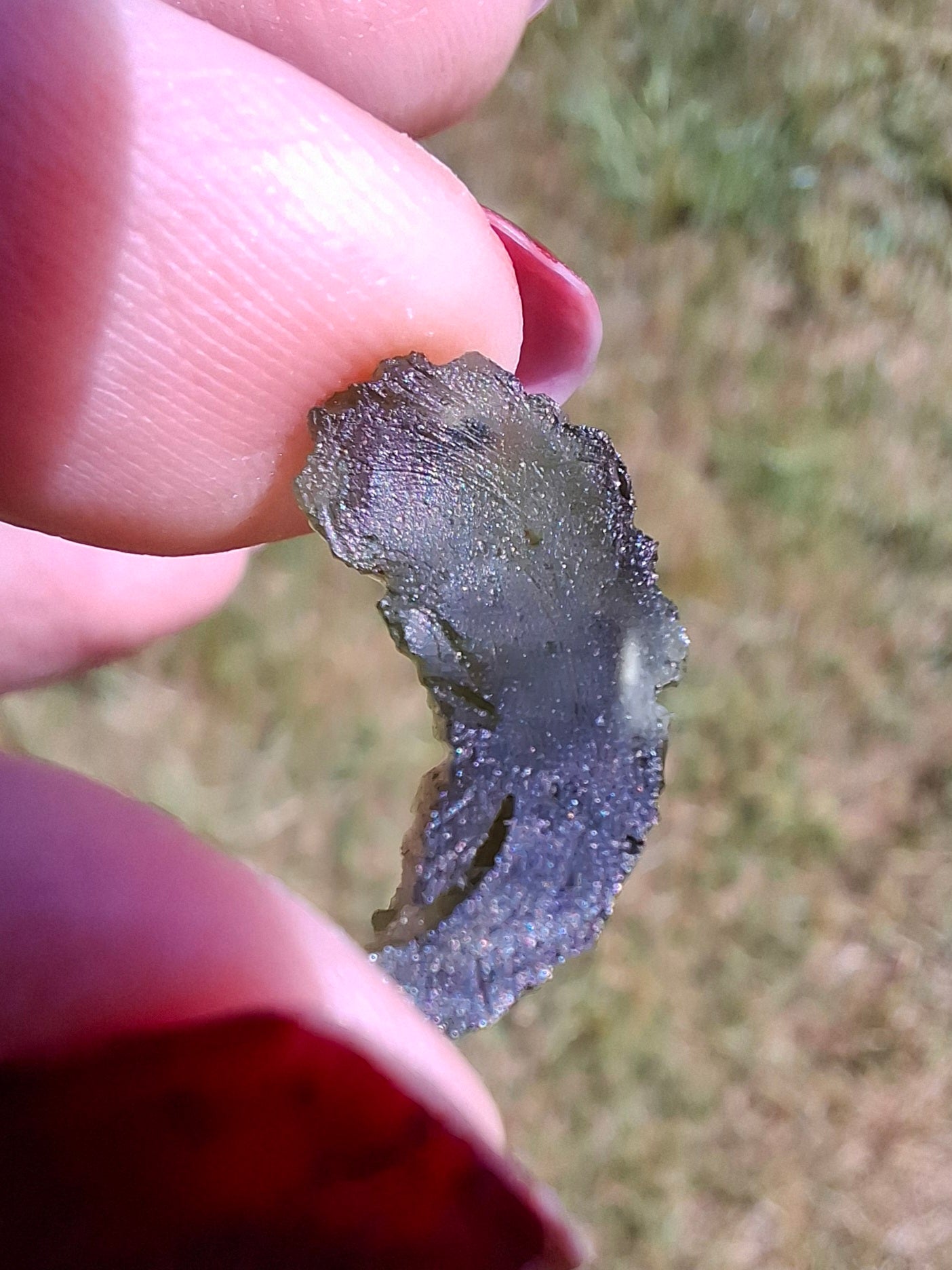Moldavite Piece, 1.25g, Tektite (Ref: 1470)