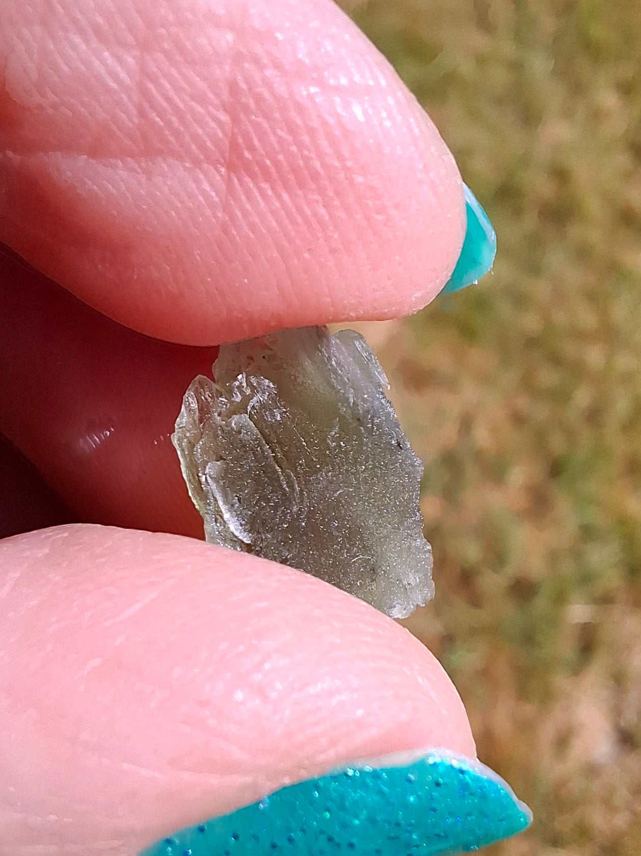 Moldavite Piece, 0.74g, Tektite (Ref: 1417)