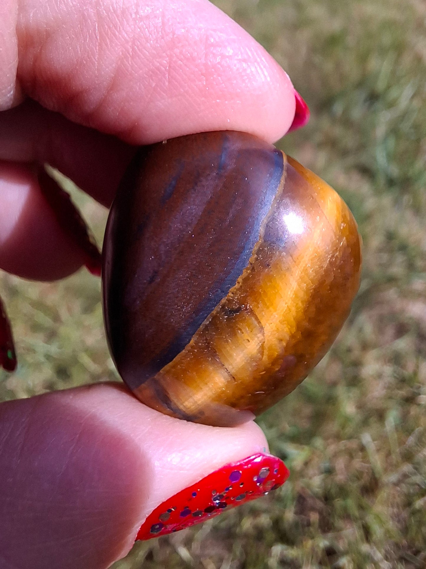 Tigers Eye, Tumble Stone, Crystal (Ref: T135)