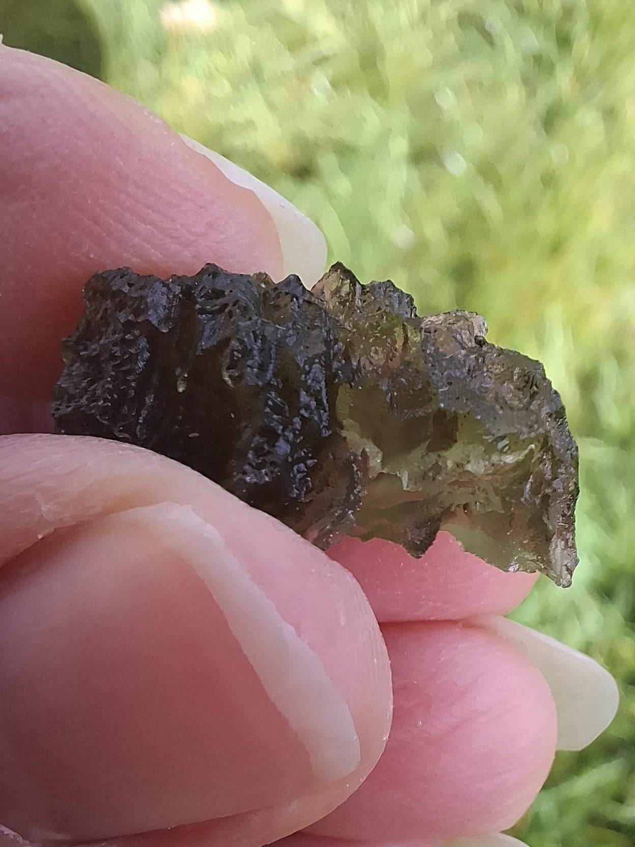 Moldavite Piece, JEZKOVNA BESEDNICE, 1.86g, Tektite (Ref: 1278)