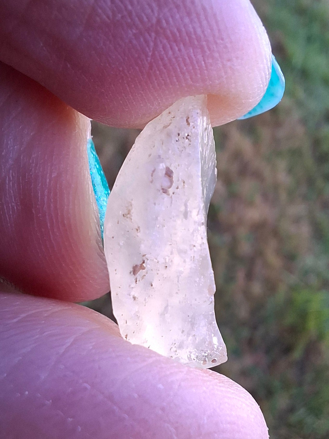 Libyan Desert Glass Piece, 1.90g, Tektite