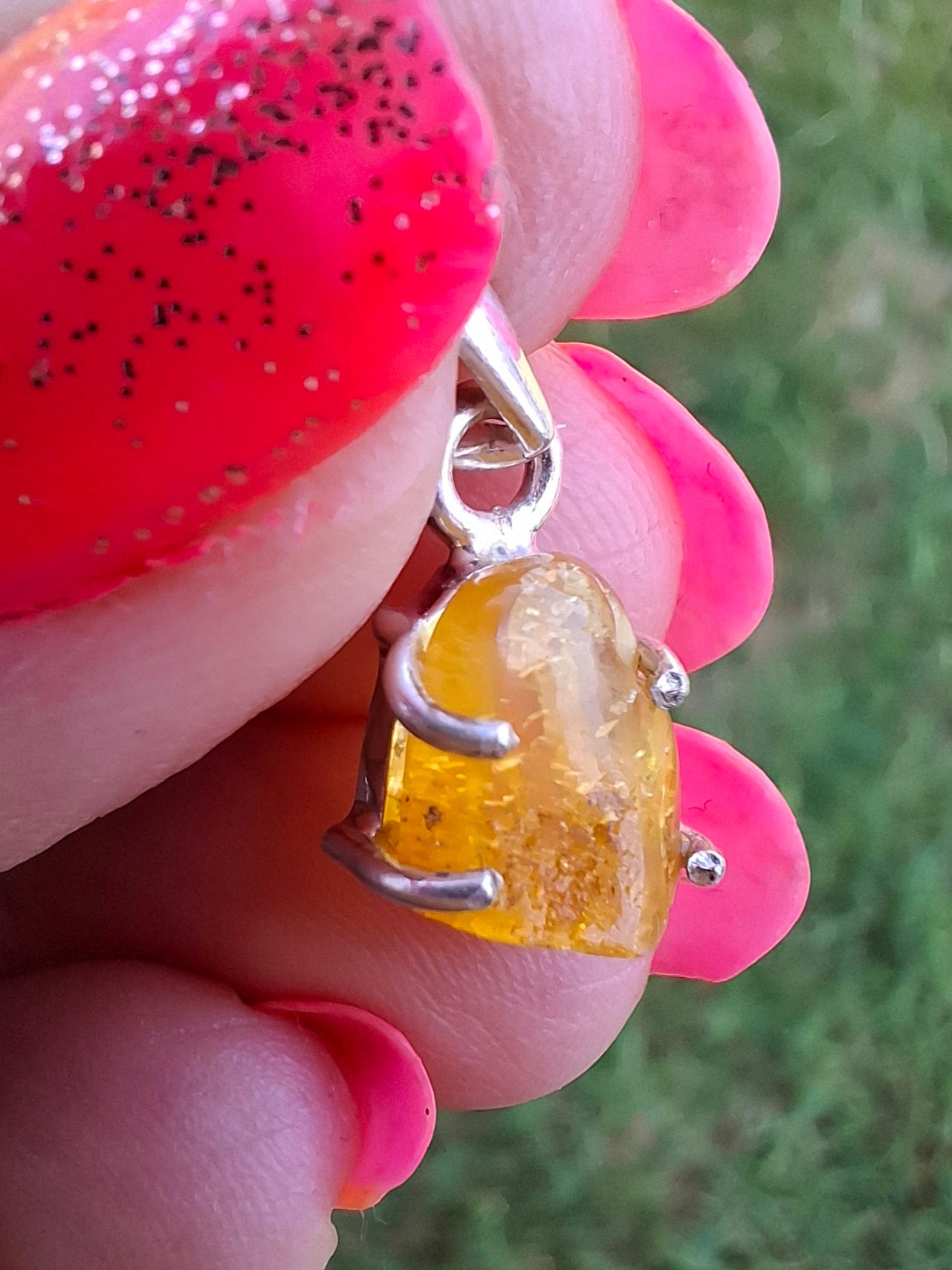 Baltic Amber Pendant, 925 Silver, Fossil (Ref: AP19)