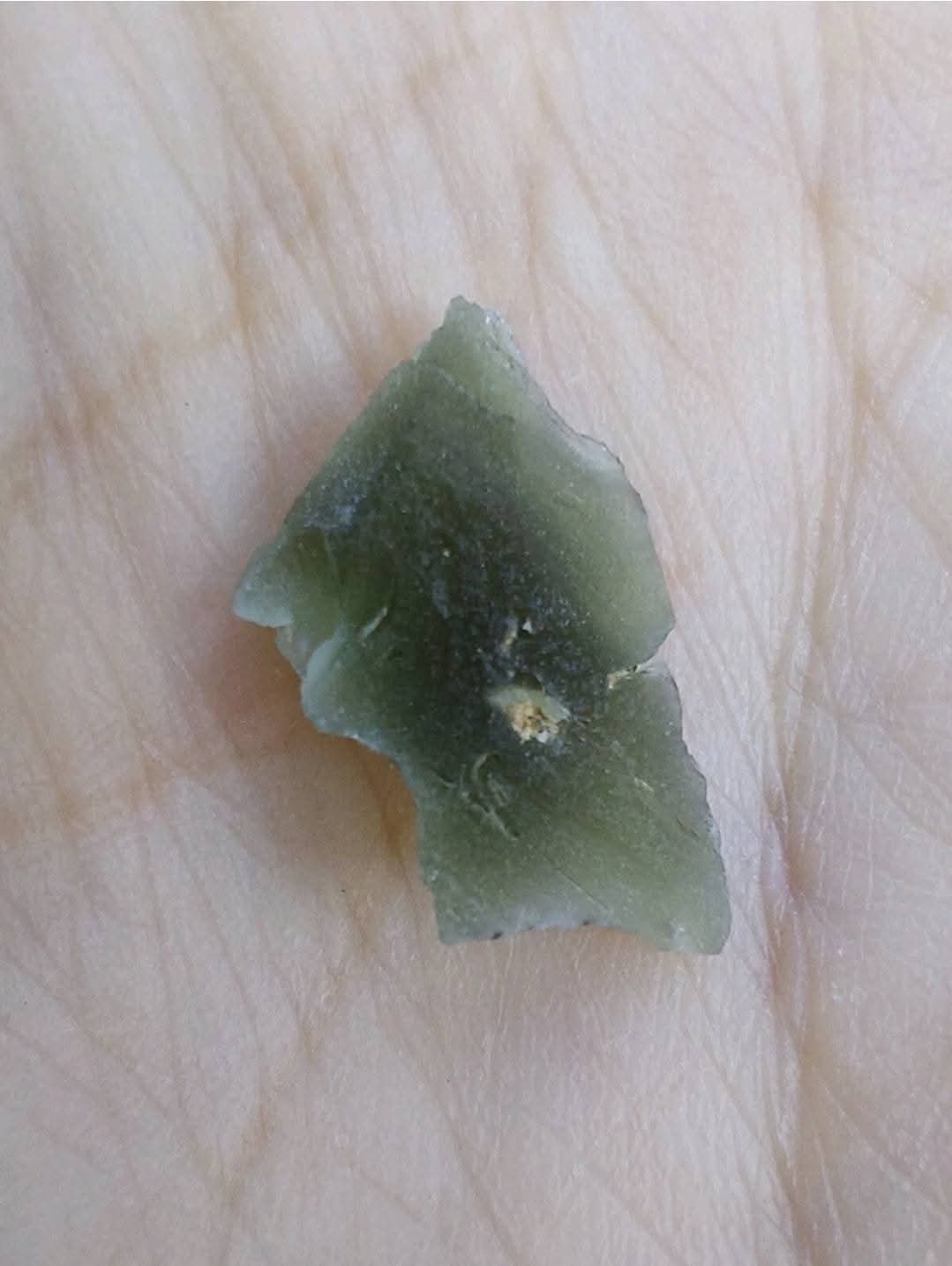 Moldavite Piece, 0.75g, Tektite (Ref: 1124)