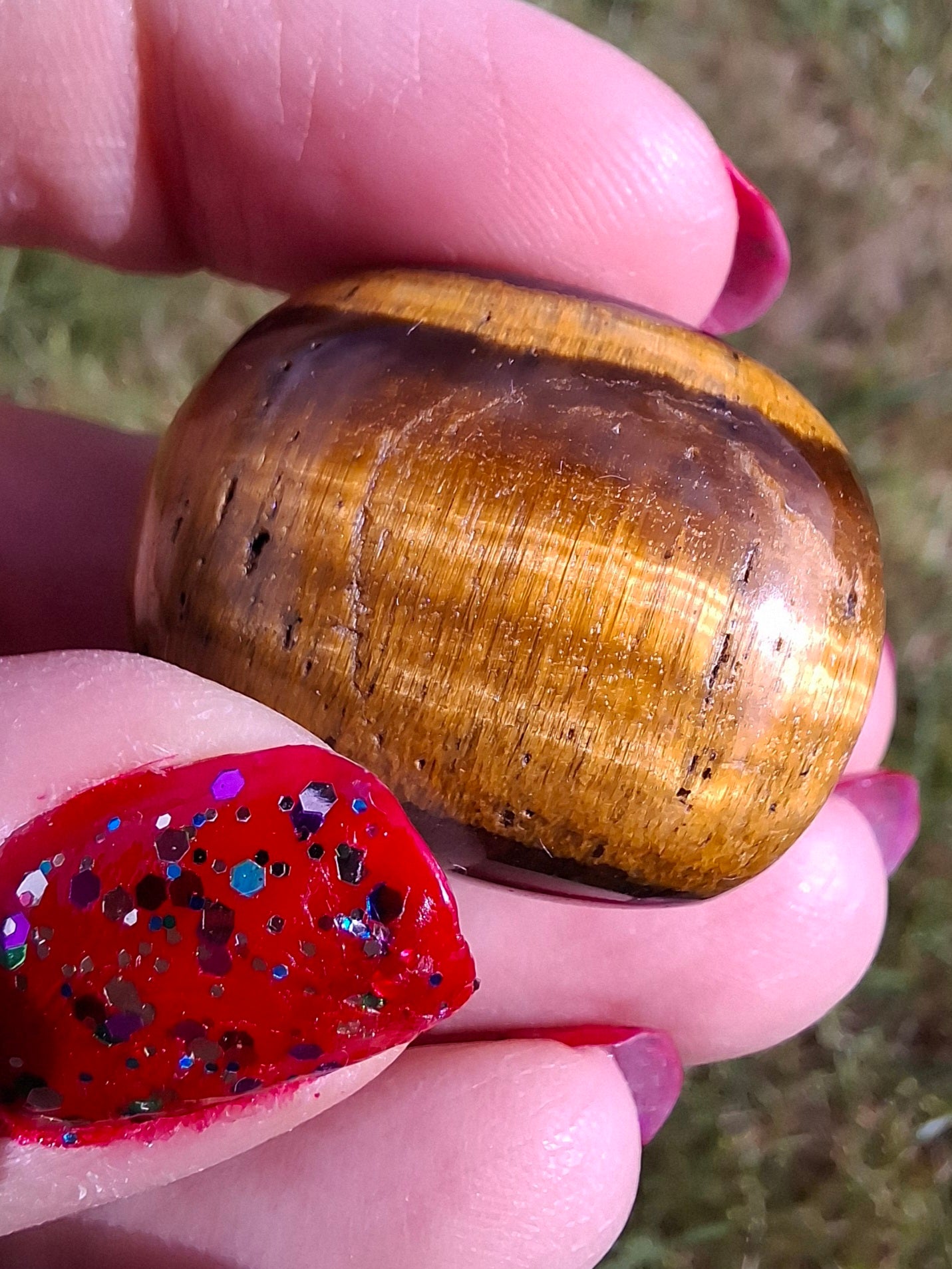 Tigers Eye, Tumble Stone, Crystal (Ref: T128)