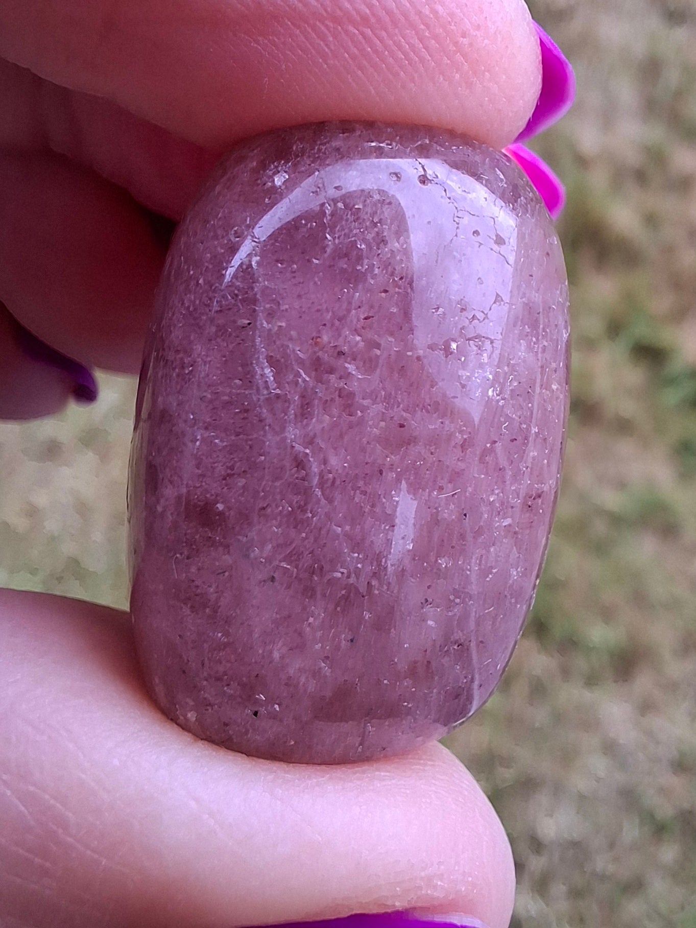 Strawberry Quartz, Tumble Stone, Crystal (Ref: T10)
