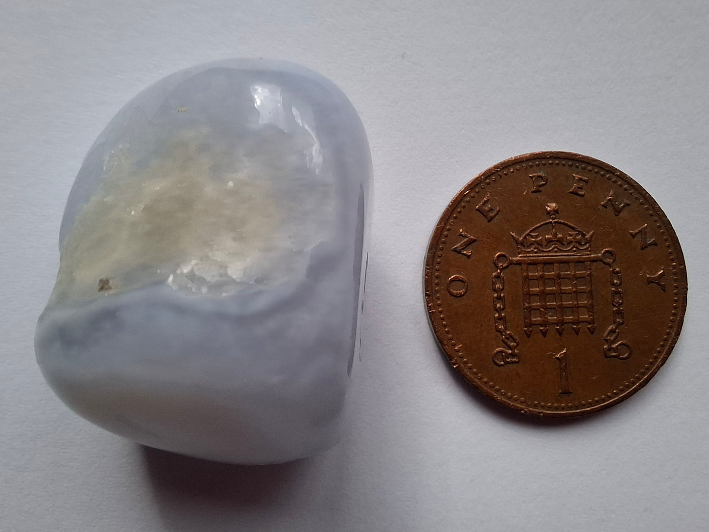 Blue Lace Agate, Tumble Stone, Crystal (Ref: T140)