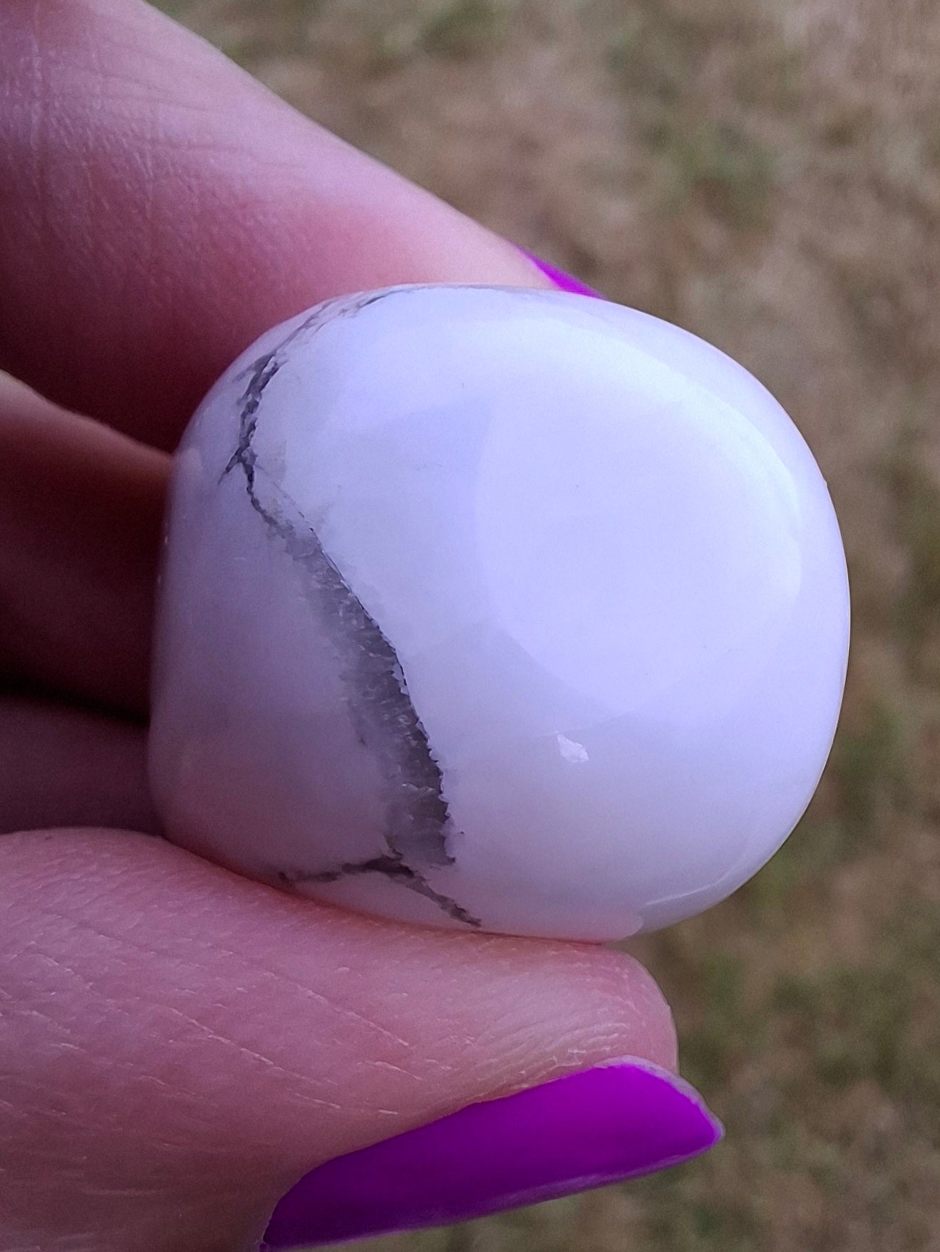 Howlite, Tumble Stone, Crystal (Ref: T35)