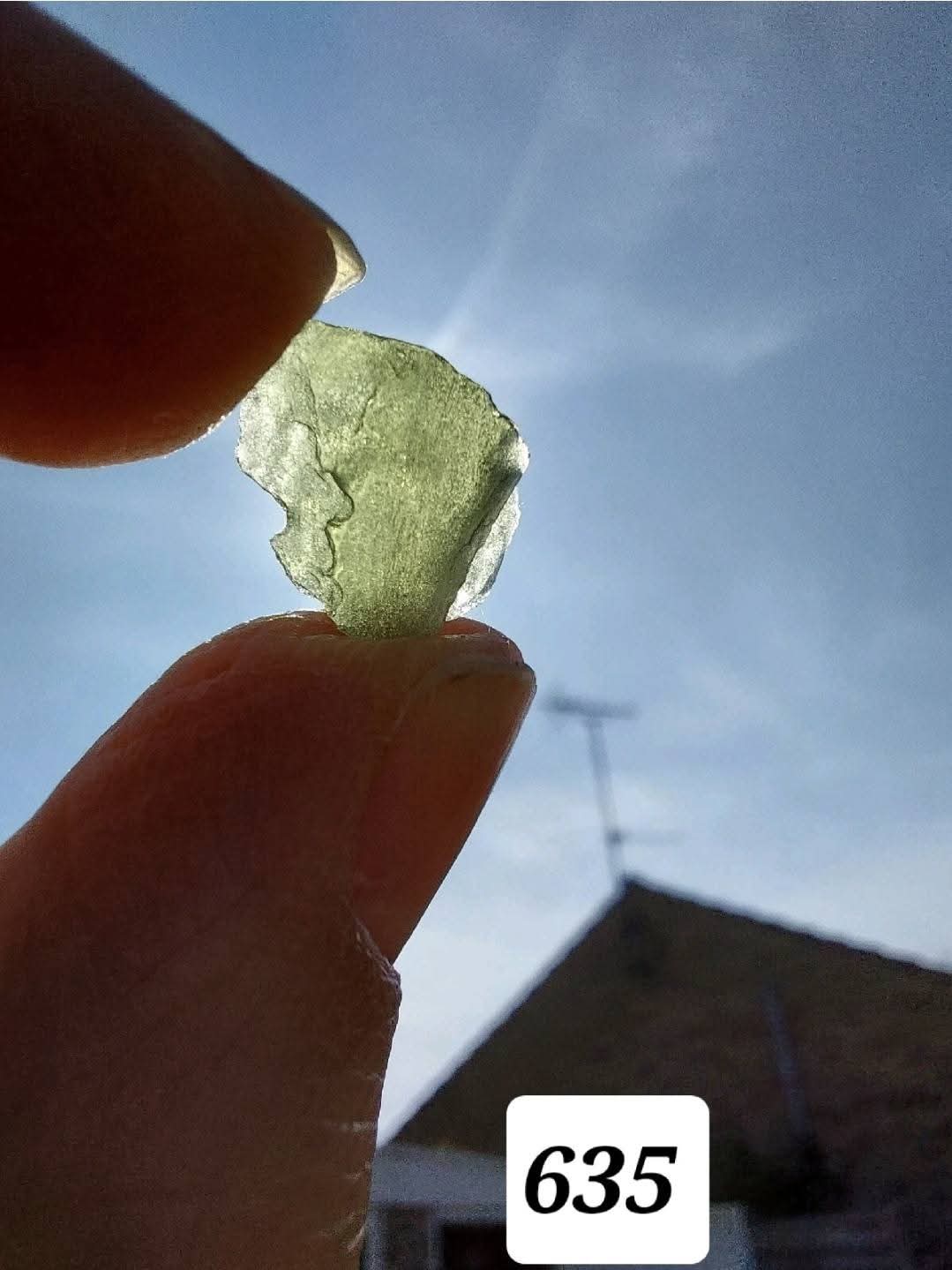 Moldavite Piece, 0.72g, Tektite (Ref: 635)