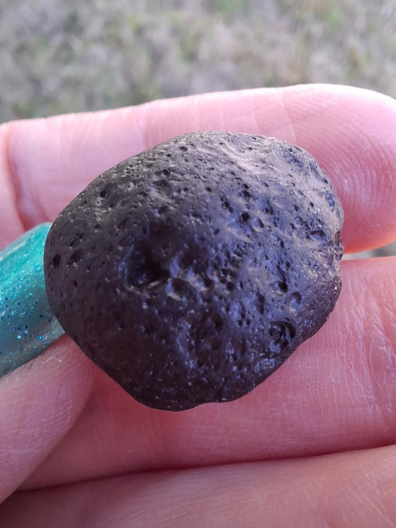 Philippinite (Rizalite), 9.75g, Tektite