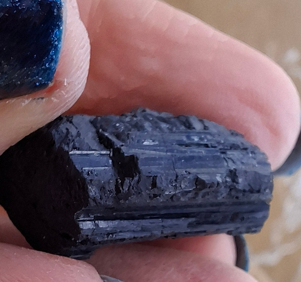 Black Tourmaline RAW, 8.70g, Crystal (Ref: RBT4)