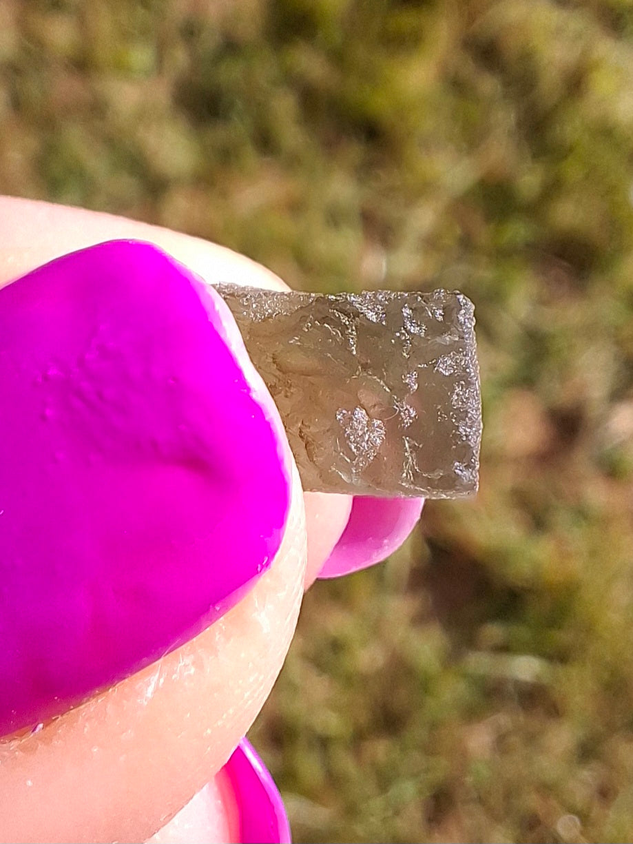 Moldavite Piece, 0.57g, Tektite (Ref: 1439)