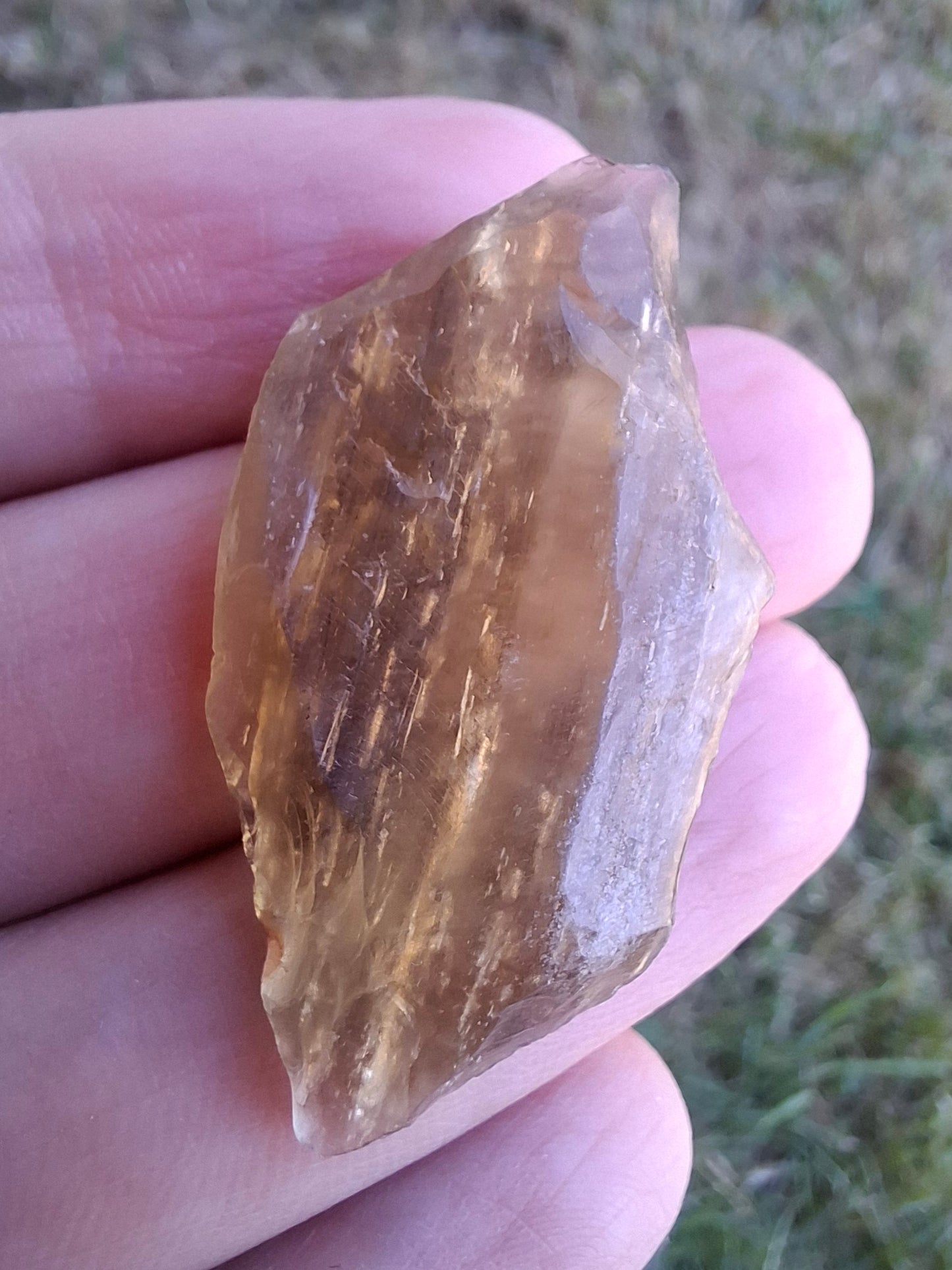 Libyan Desert Glass (darker) Piece, 8.34g, Tektite (Ref: L1370)