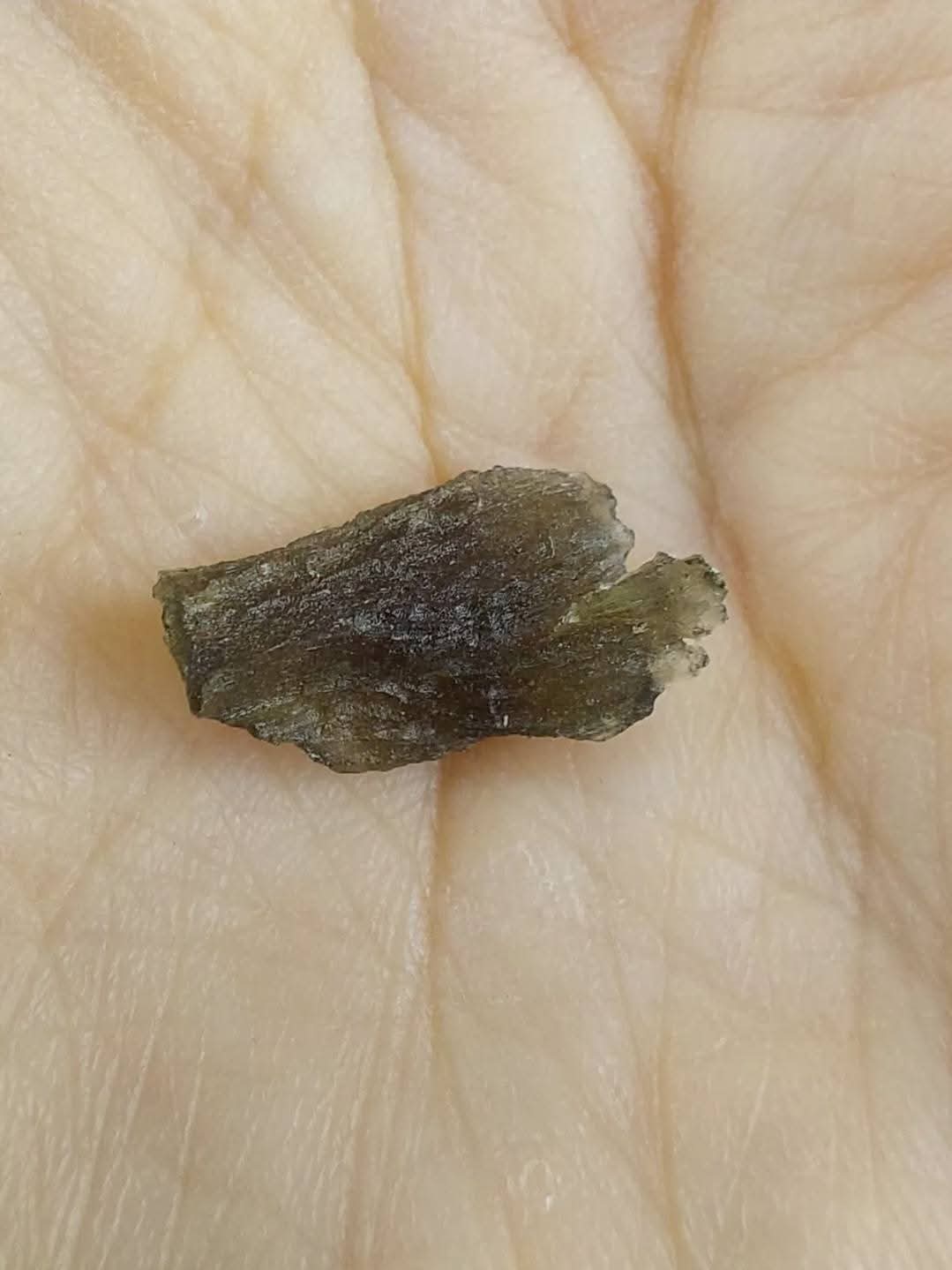 Moldavite Piece, 0.77g, Tektite (Ref: 895)