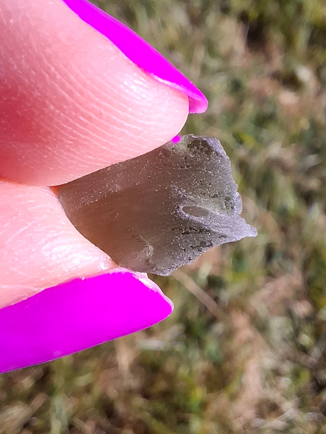Moldavite Piece, 0.87g, Tektite (Ref: 1453)