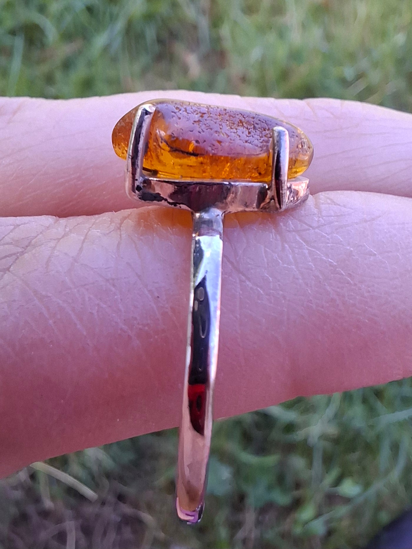 Baltic Amber Ring, size large V, 925 Silver, Fossil (Ref: AR26)