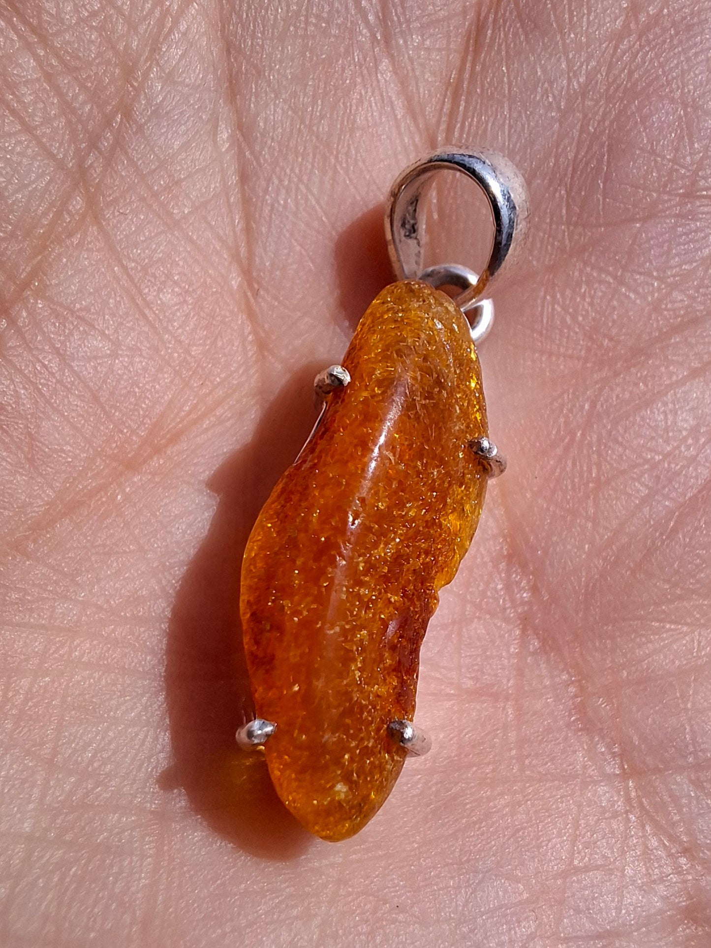 Baltic Amber Pendant, 925 Silver, Fossil (Ref: AP3)