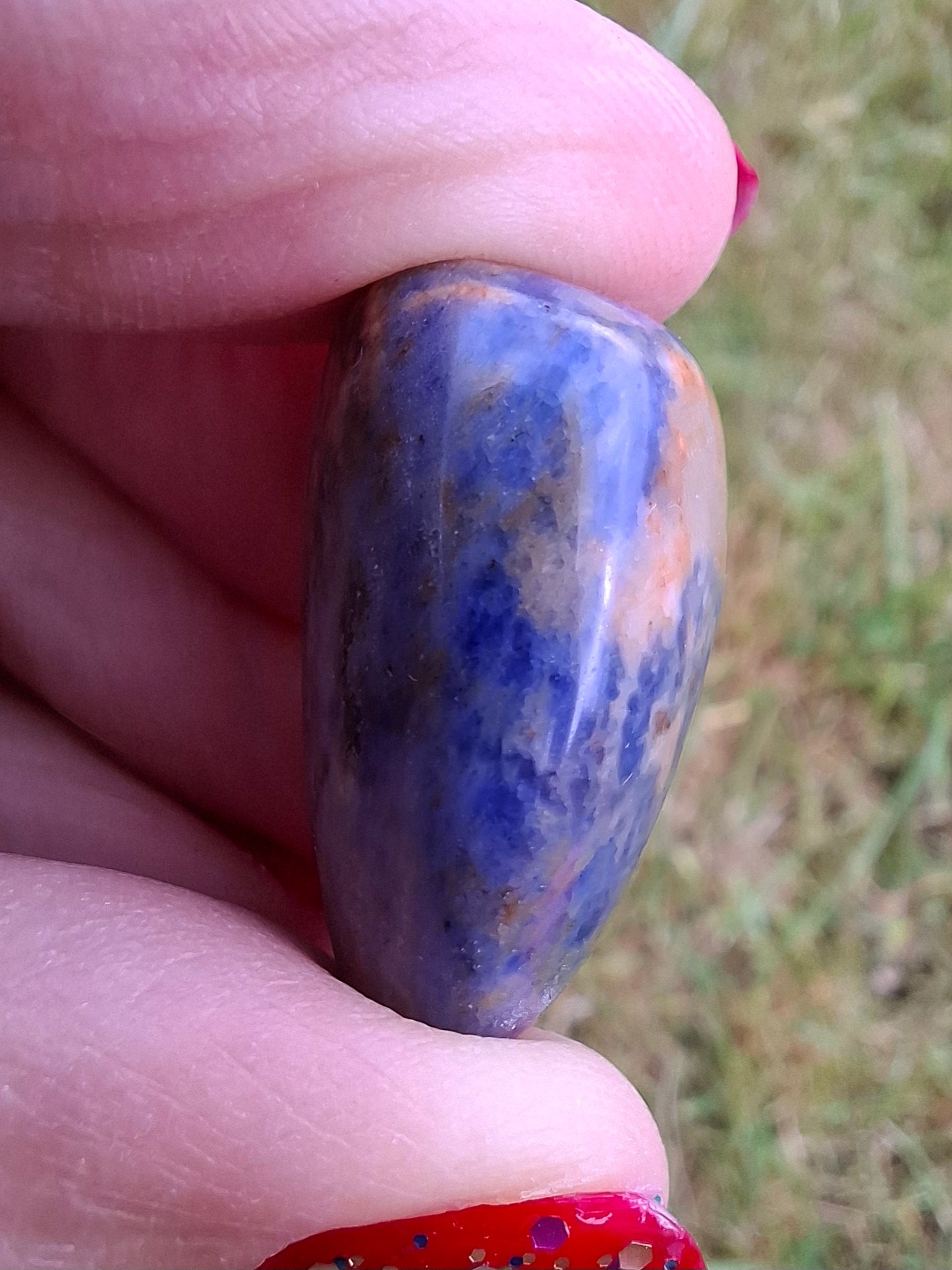 Sodalite, Tumble Stone, Crystal (Ref: T155)