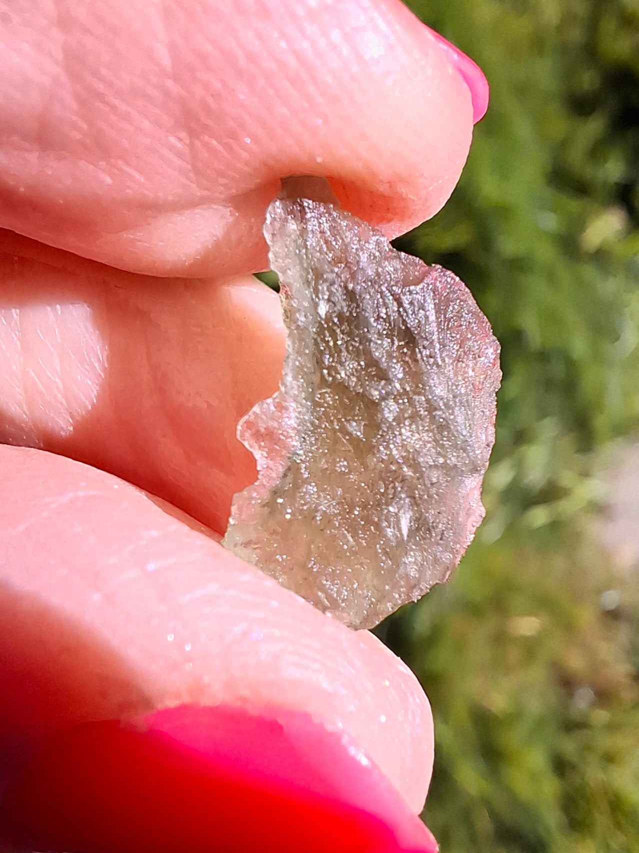 Moldavite Piece, 0.60g, Tektite (Ref: 1403)
