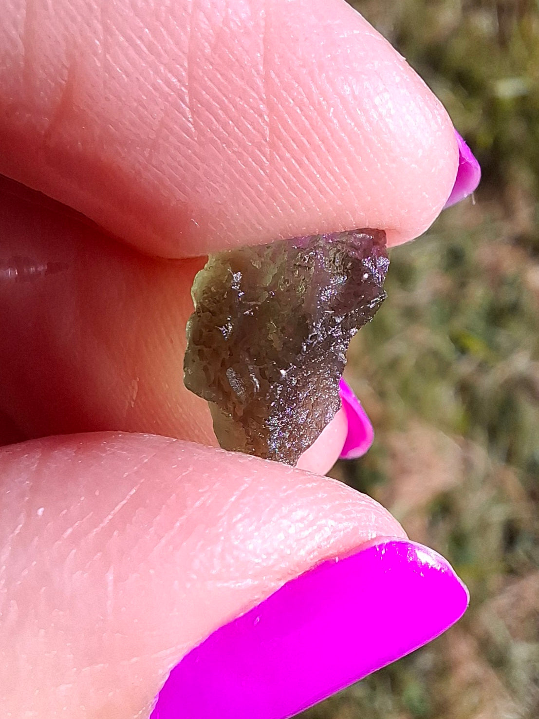 Moldavite Piece, 0.82g, Tektite (Ref: 1456)