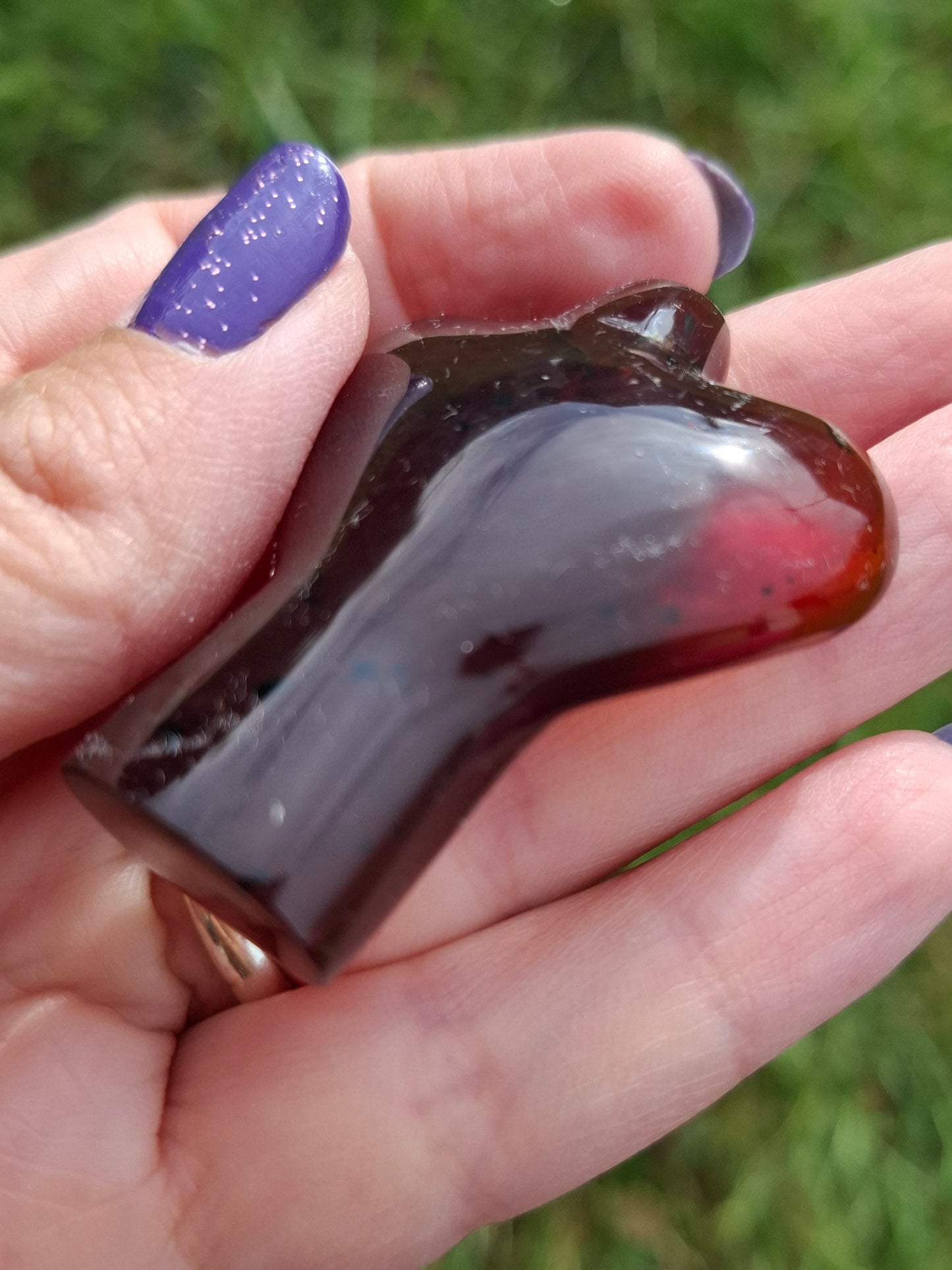 Red Amber Angel, 13.66g, Carving, Fossil (Ref: AA10)