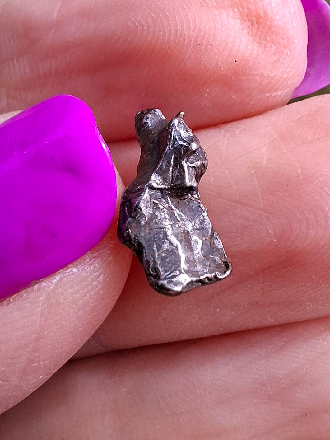 Campo del Cielo, 0.99g, Nickel Iron Meteorite (Ref: C5)