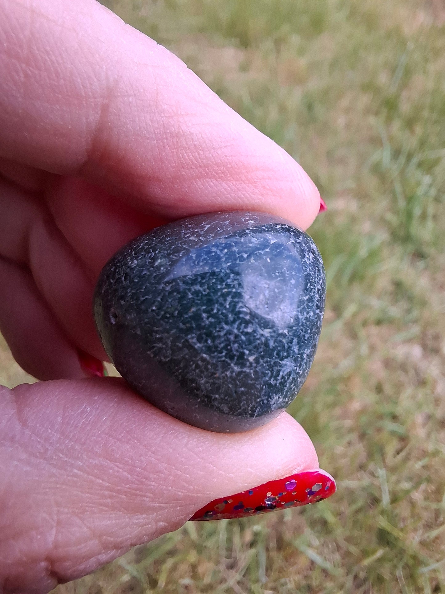 Green Moss Agate, Tumble Stone, Crystal (Ref: T166)