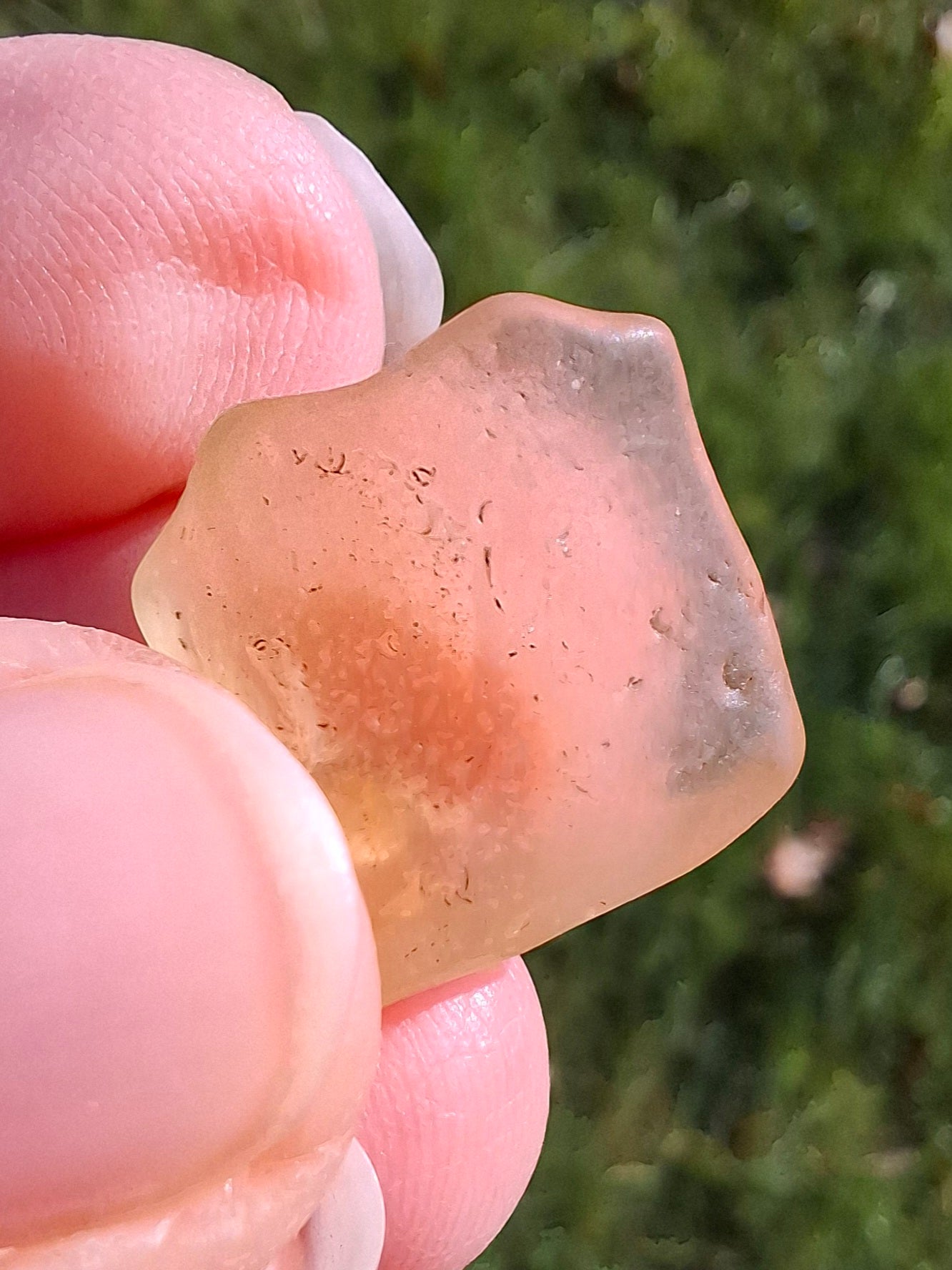 Libyan Desert Glass small Piece, 2.38g, Tektite (Ref: L1353)