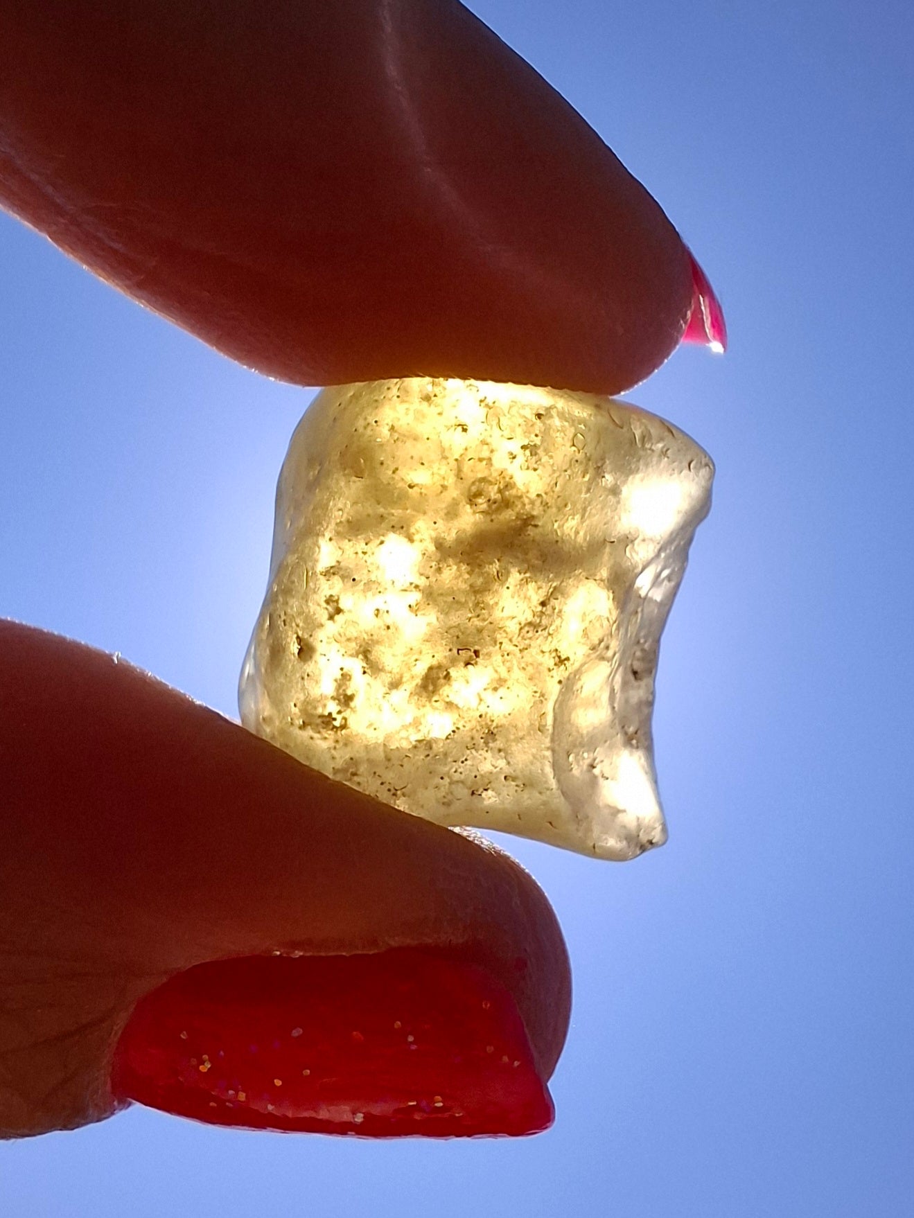 Libyan Desert Glass (darker) Piece, 4.92g, Tektite (Ref: L1364)