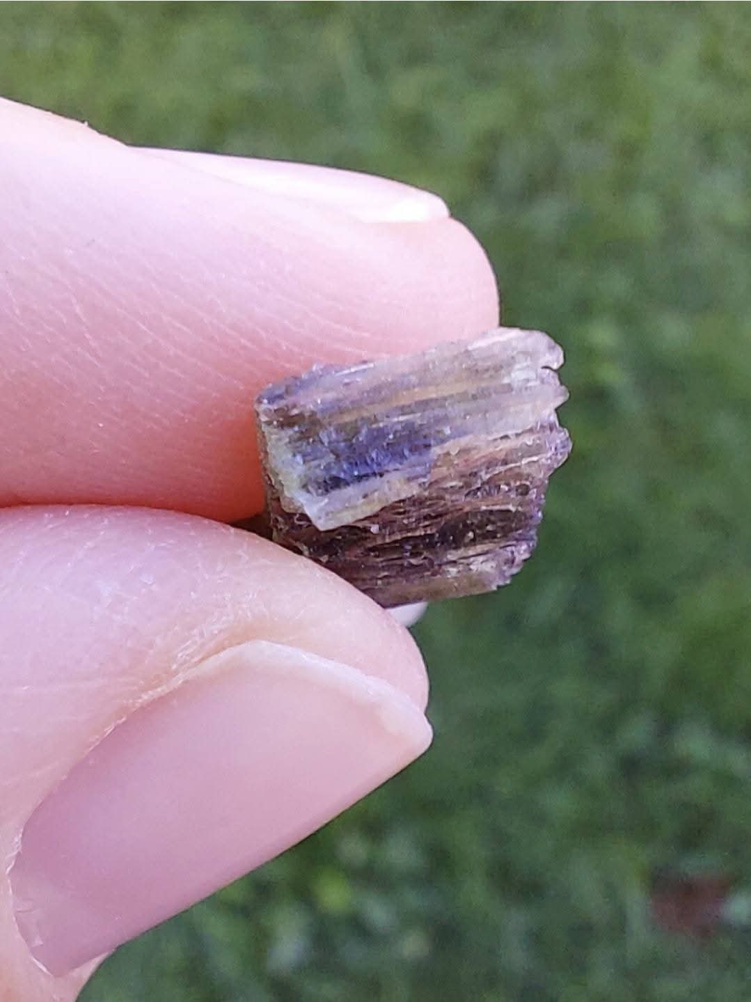 Moldavite Piece, 0.90g, Tektite (Ref: 918)