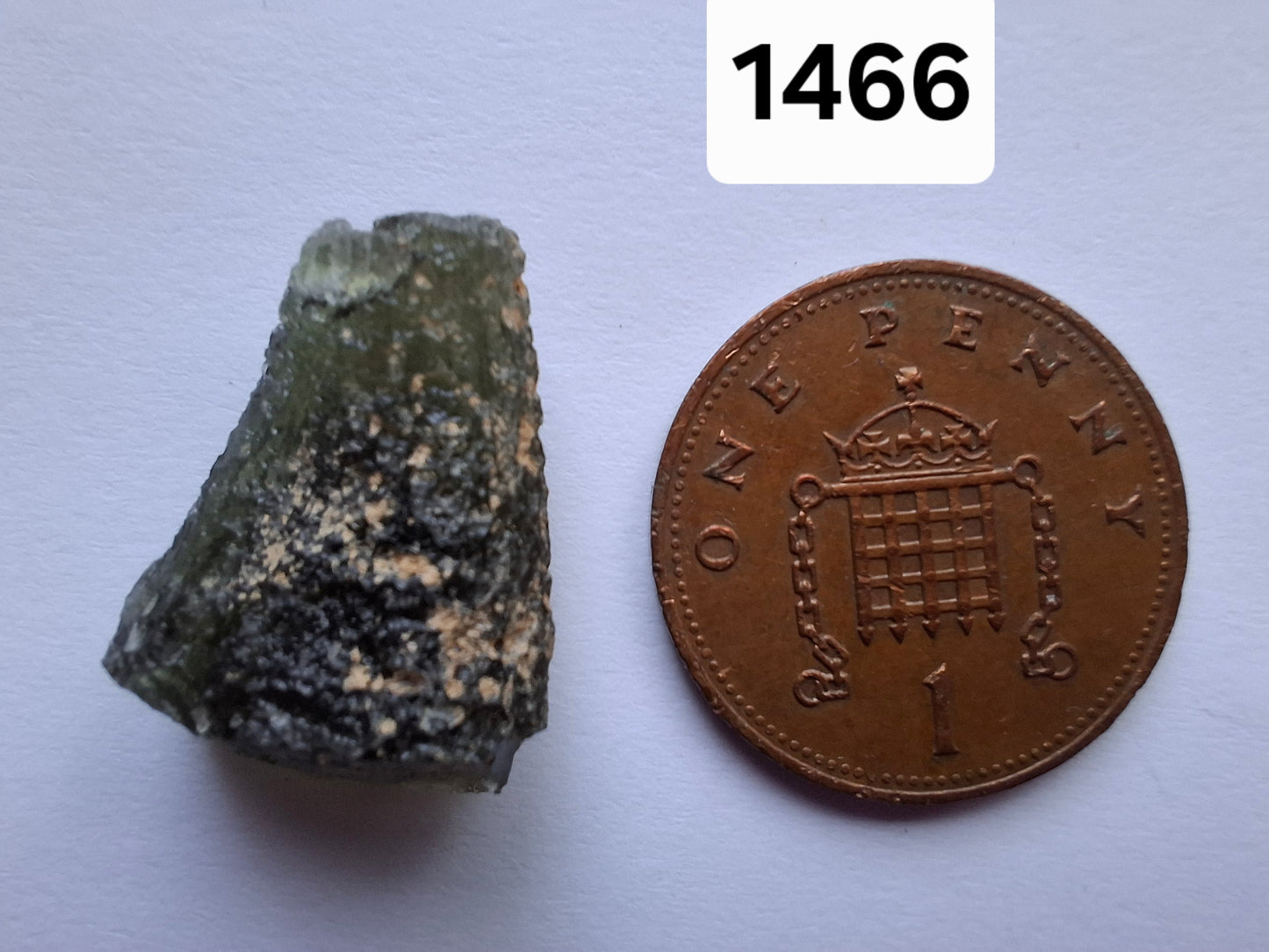 Moldavite Piece, 2.38g, Tektite (Ref: 1466)