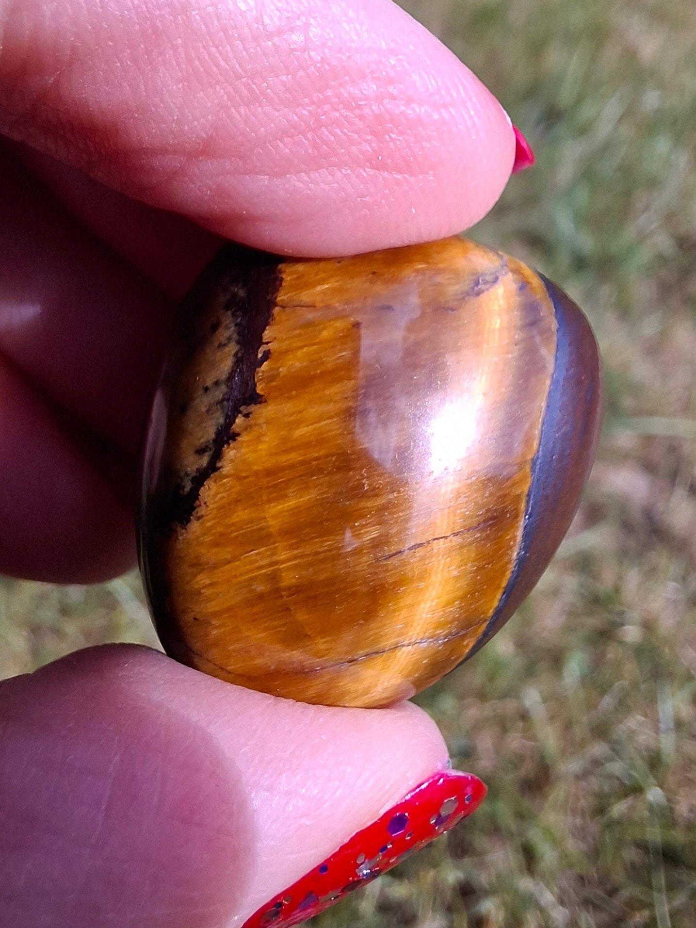 Tigers Eye, Tumble Stone, Crystal (Ref: T135)