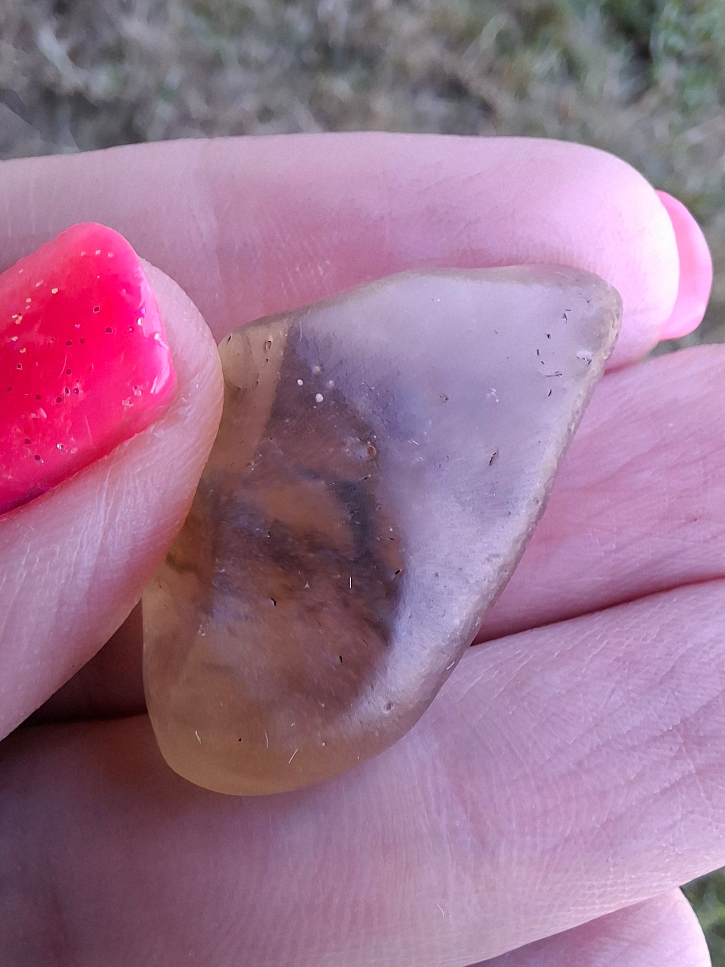 Libyan Desert Glass (darker) Piece, 7.38g, Tektite (Ref: L1375)
