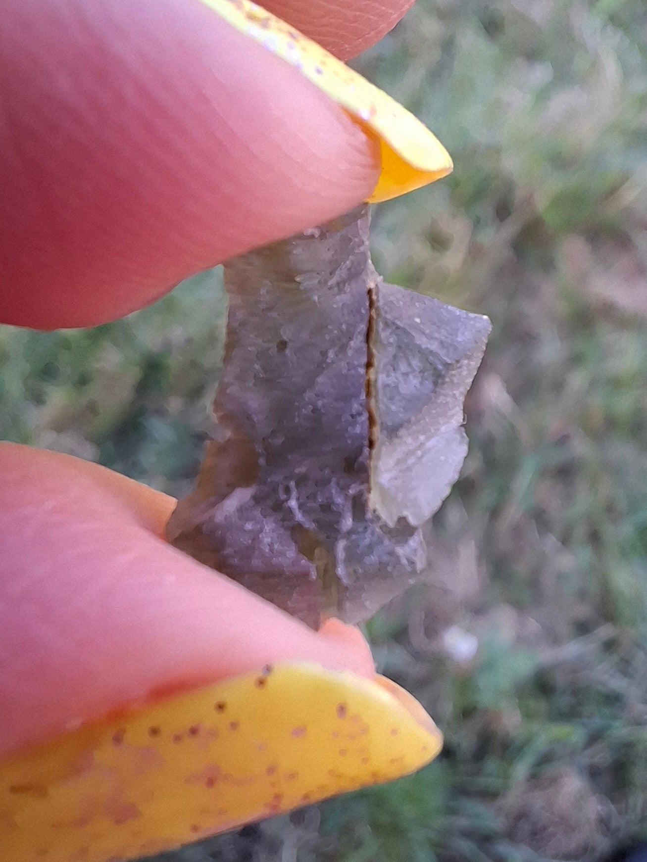 Moldavite Piece, 0.75g, Tektite (Ref: 1483)