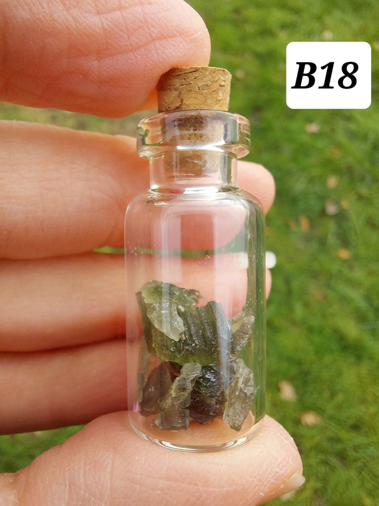 Moldavite chips (2.00g) in 3ml glass Bottle, Tektite (Ref: B18)