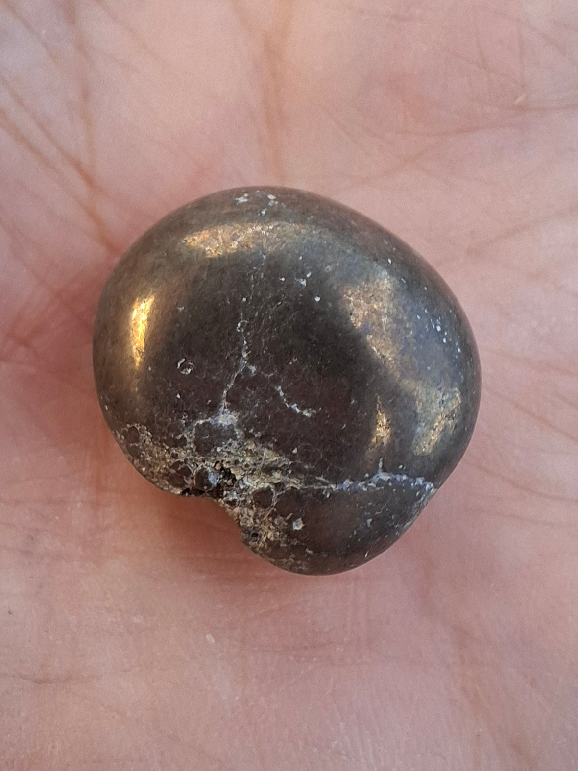 Apache Gold Tumble Stone, Crystal (Ref: T227)