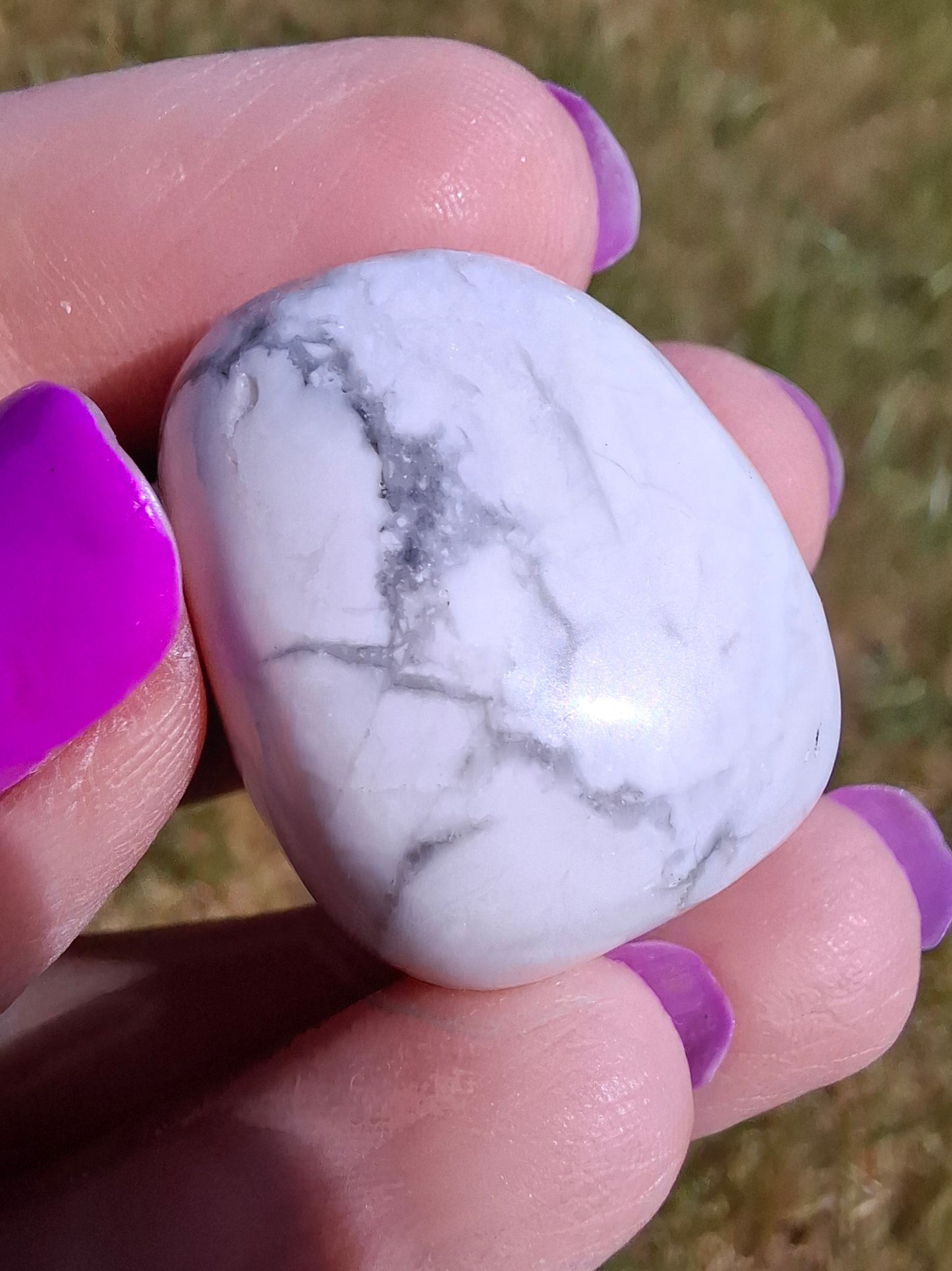 Howlite, Tumble Stone, Crystal (Ref: T39)