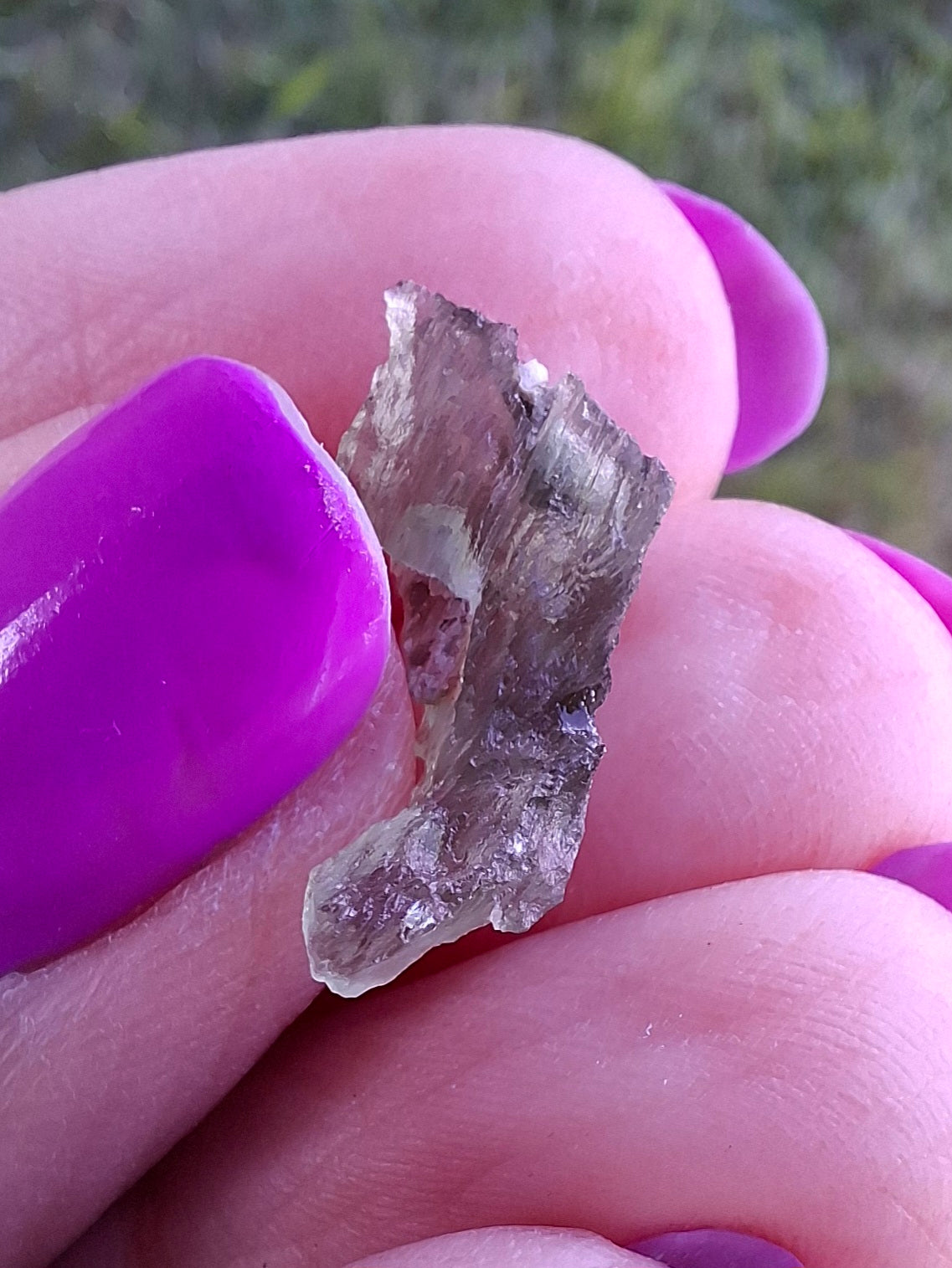 Moldavite Piece, 0.48g, Tektite (Ref: 1463)