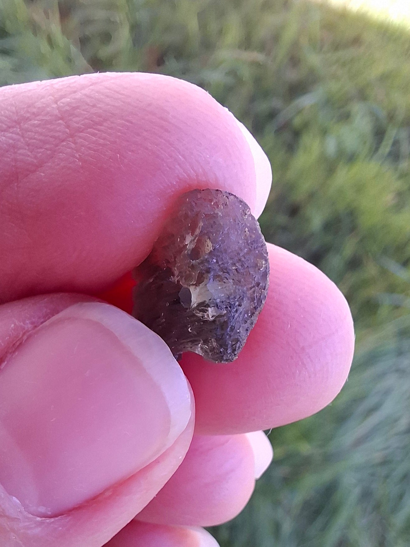 DRILLED, Moldavite Piece, 0.67g, Tektite (Ref: D21)