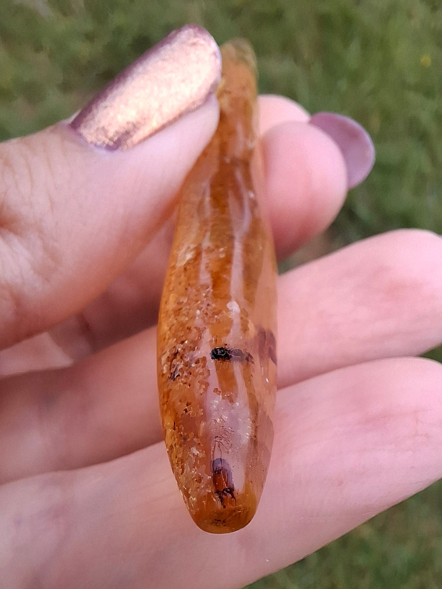 Copal Young Amber with INSECTS inside, 5.46g, Fossil (Ref: CA36)