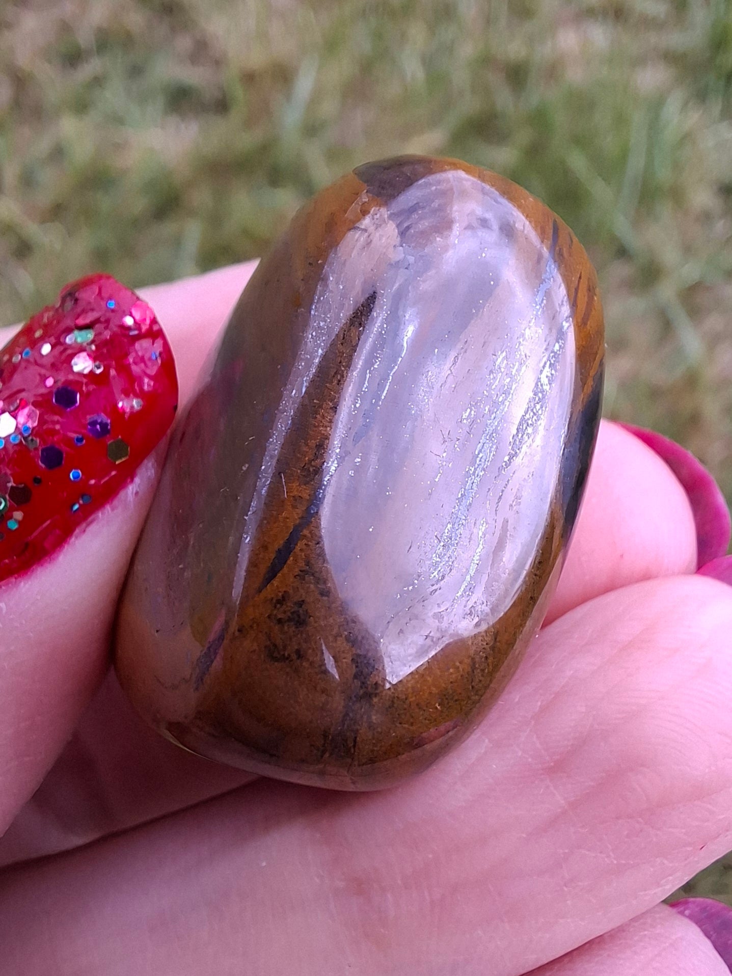 Tigers Eye, Tumble Stone, Crystal (Ref: T131)