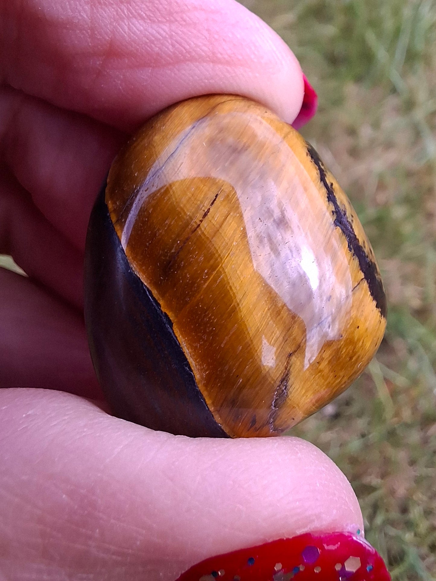 Tigers Eye, Tumble Stone, Crystal (Ref: T135)