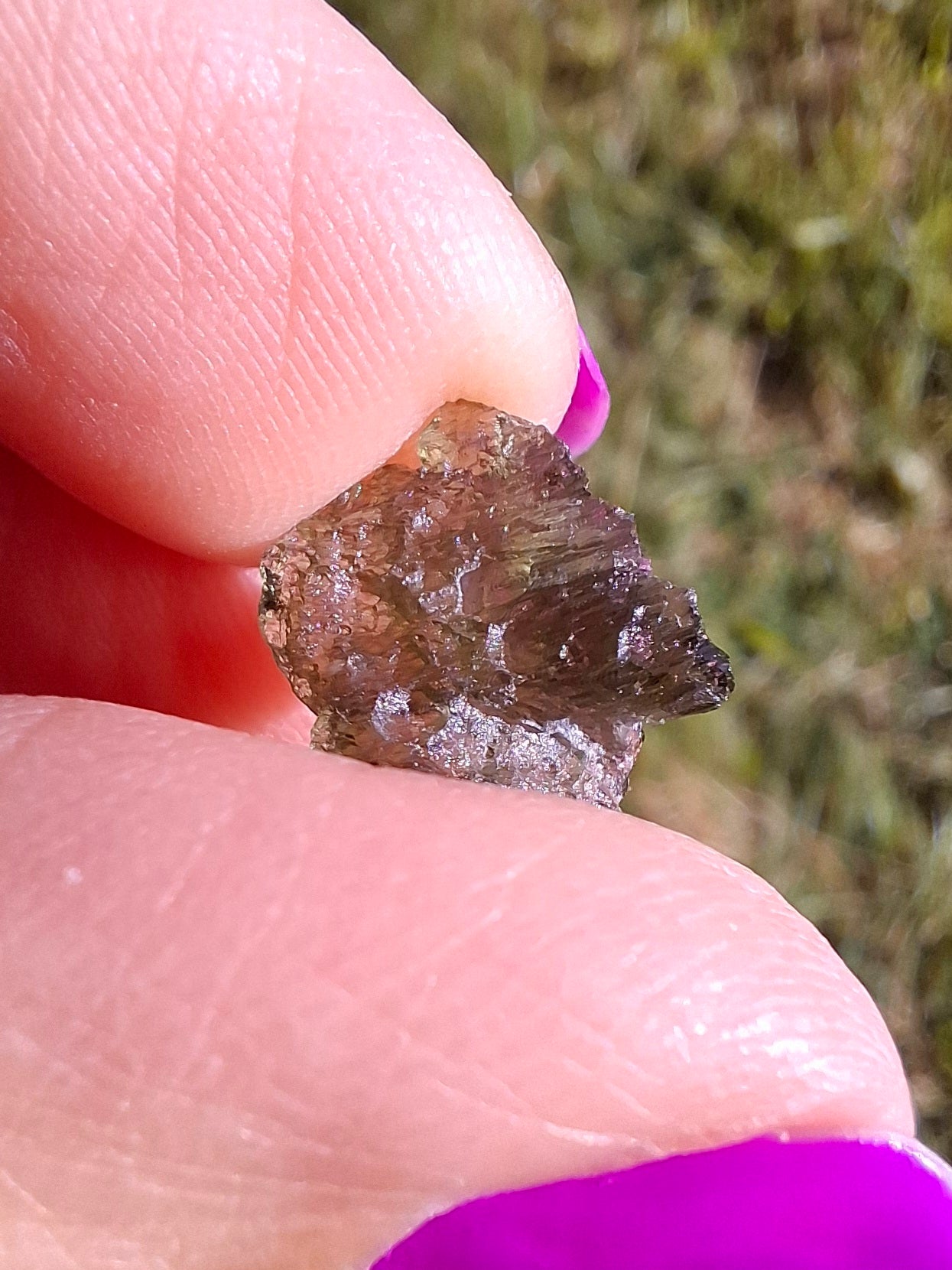 Moldavite Piece, 0.62g, Tektite (Ref: 1455)