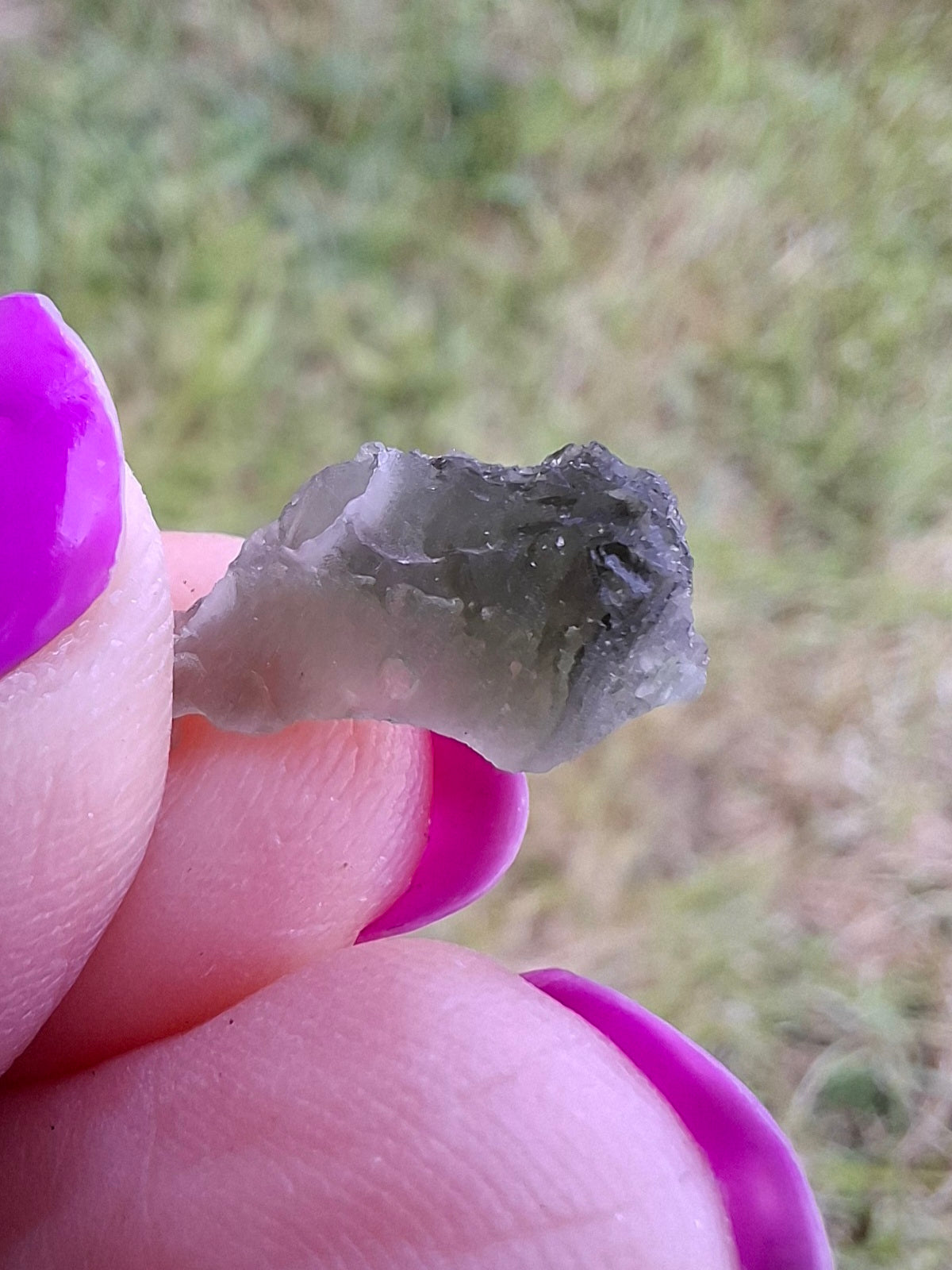 Moldavite Piece, 0.63g, Tektite (Ref: 1447)