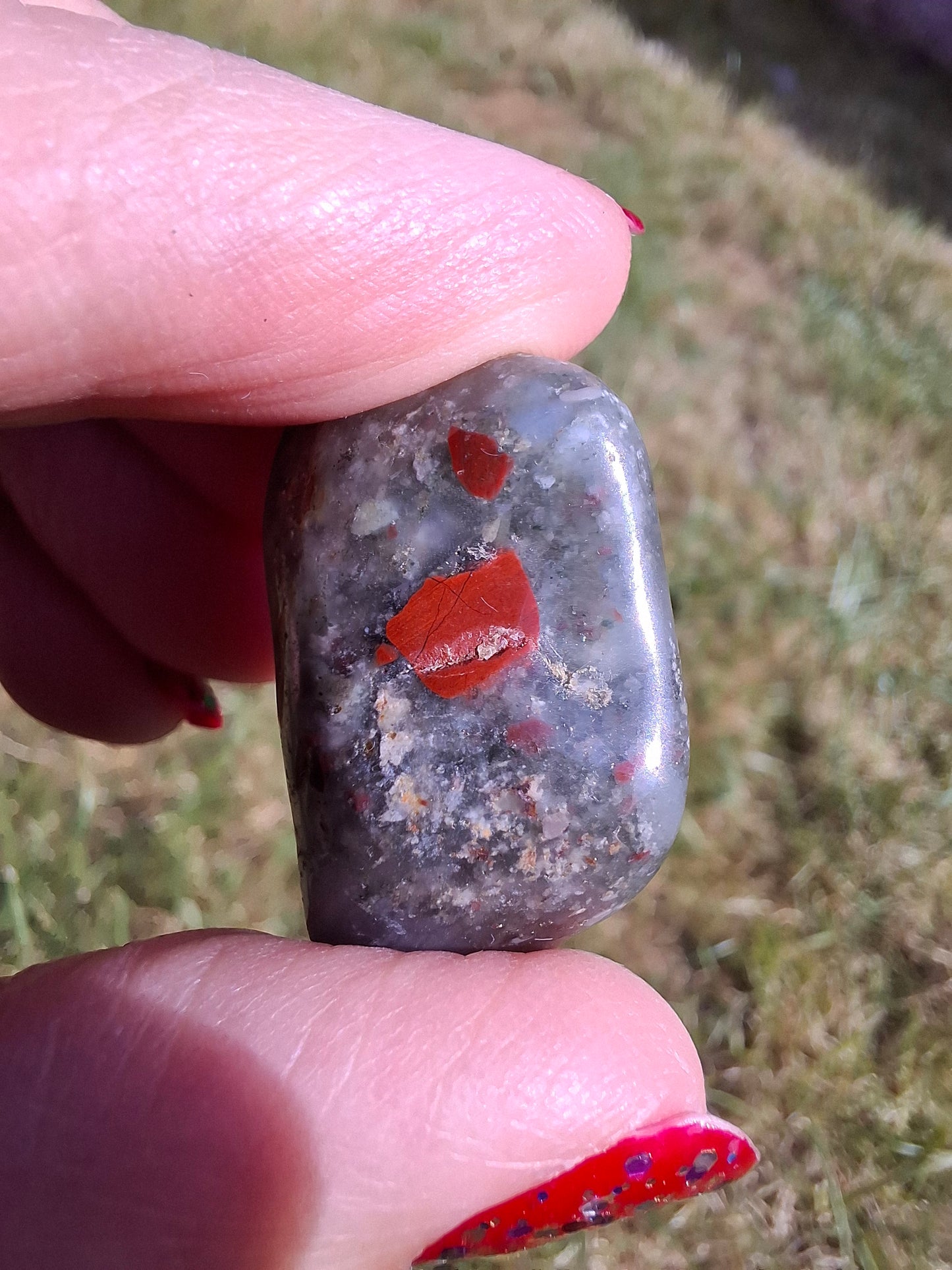 African Blood Stone, Tumble Stone, Crystal (Ref: T173)