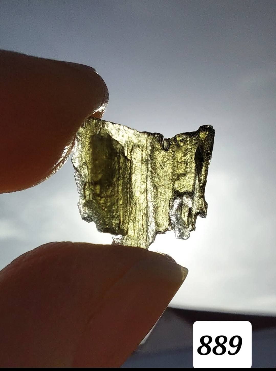 Moldavite Piece, 0.75g, Tektite (Ref: 889a)