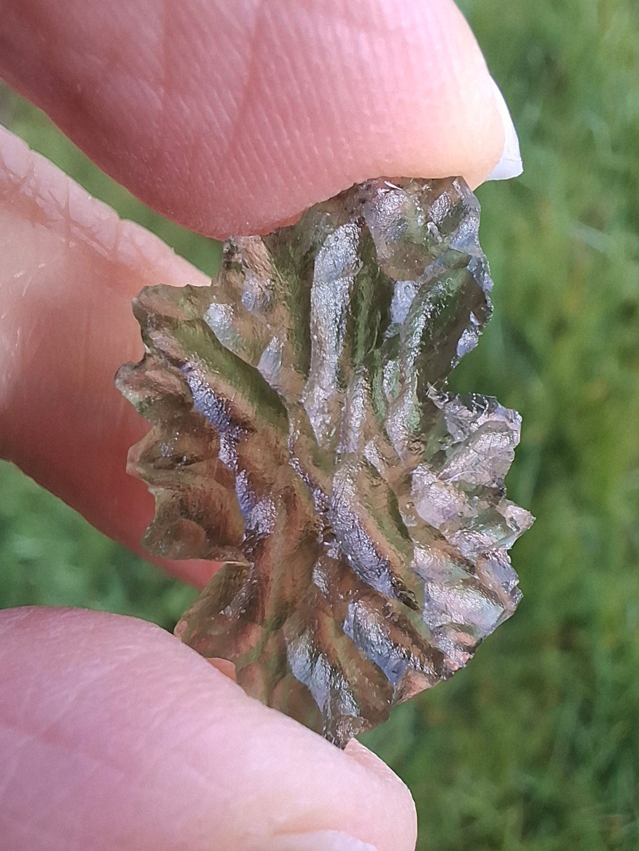 Moldavite Piece, JEZKOVNA BESEDNICE, 1.92g, Tektite (Ref: 1273)