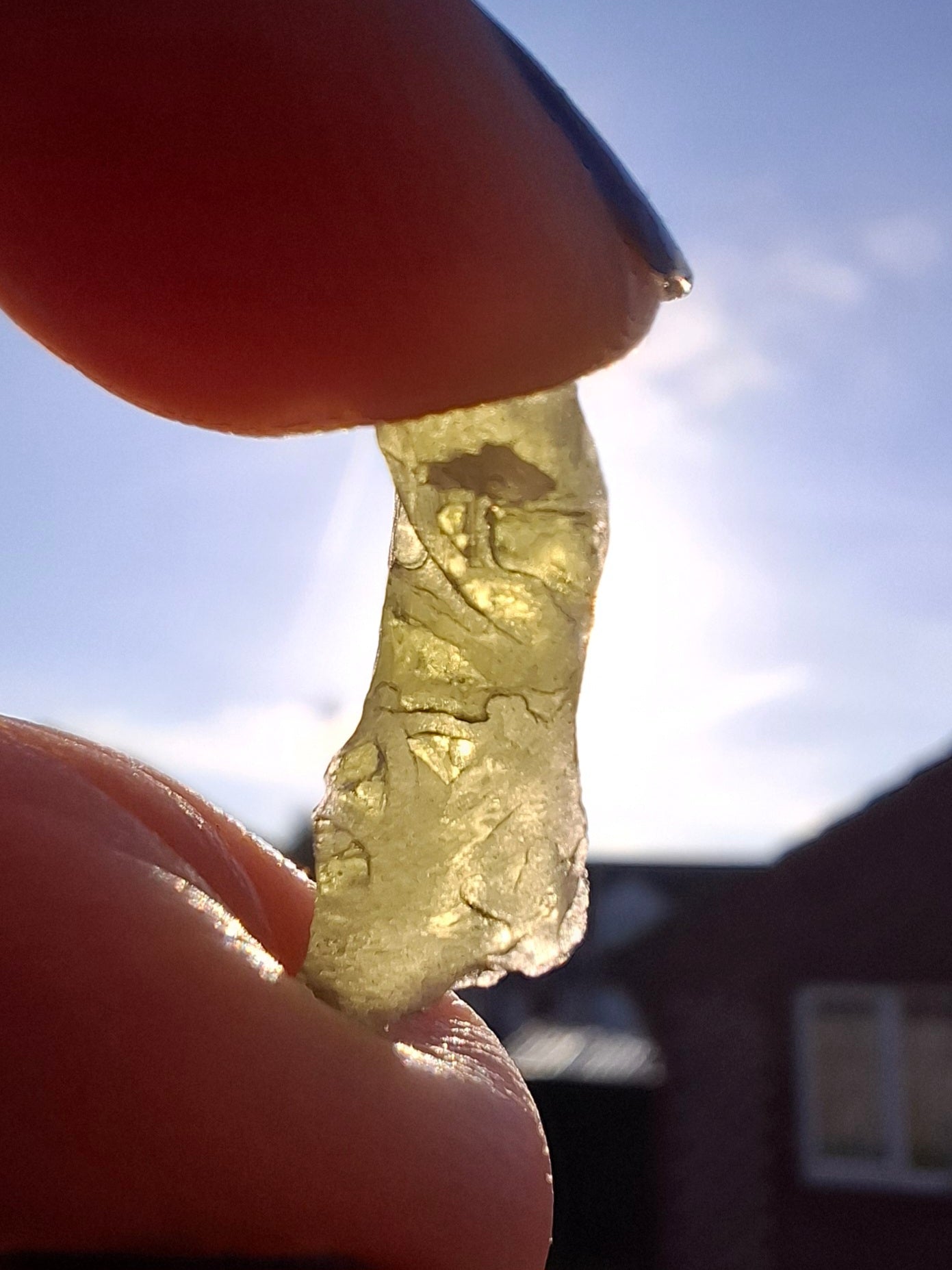 Moldavite Piece, 0.98g, Tektite (Ref: 1380)