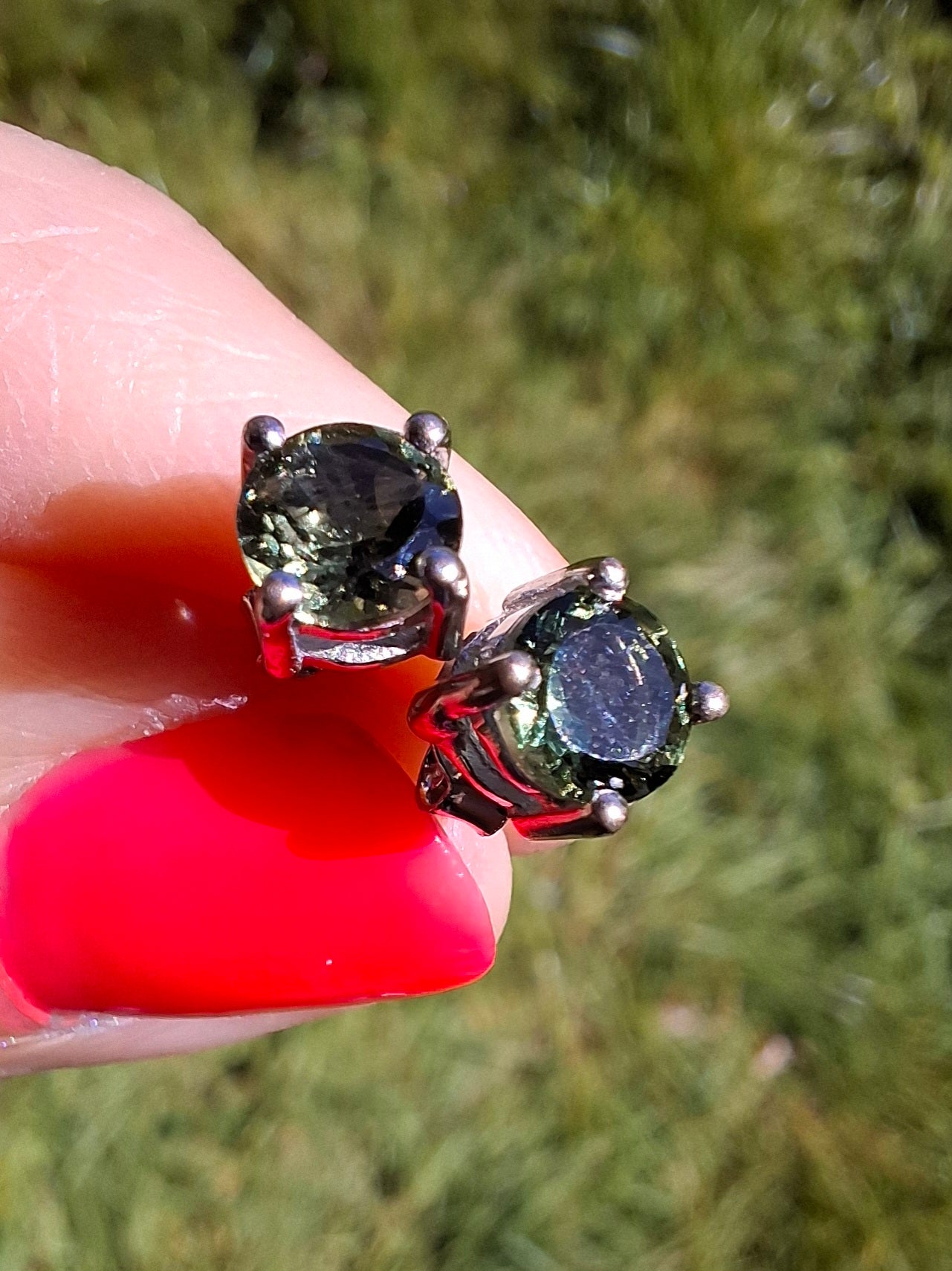 Moldavite (faceted) 5mm STUD EARRINGS, 925 Silver, Tektite (Ref: Pair48)