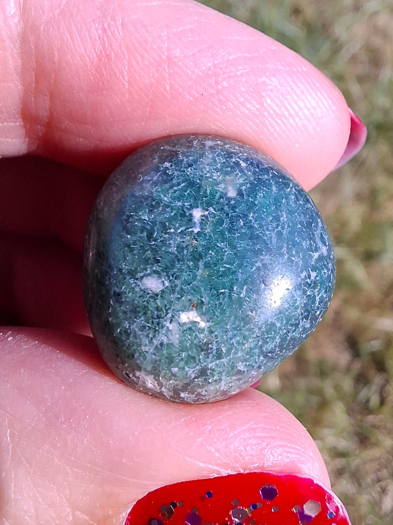 Green Moss Agate, Tumble Stone, Crystal (Ref: T167)